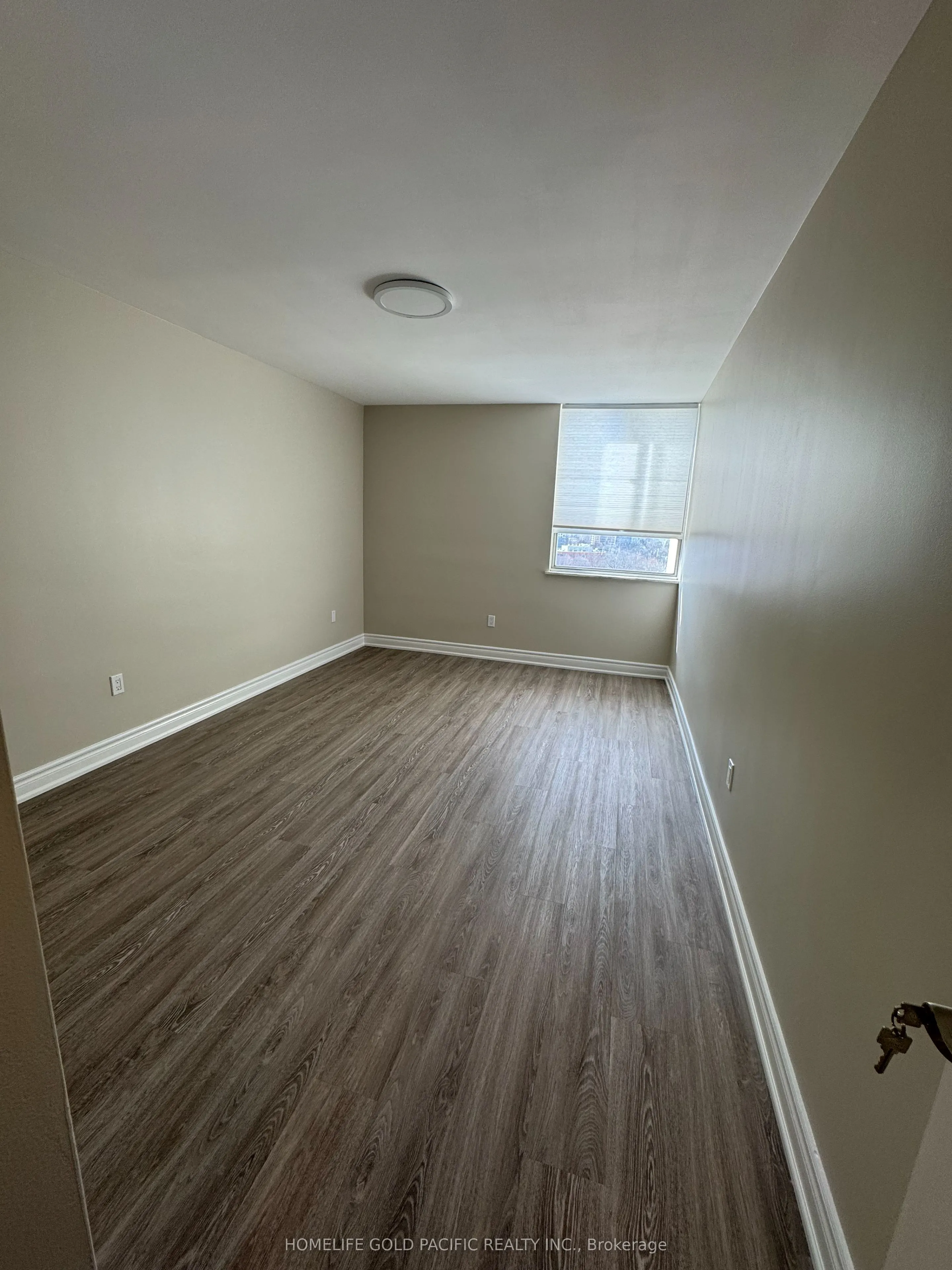 1 Massey Square, #1214
