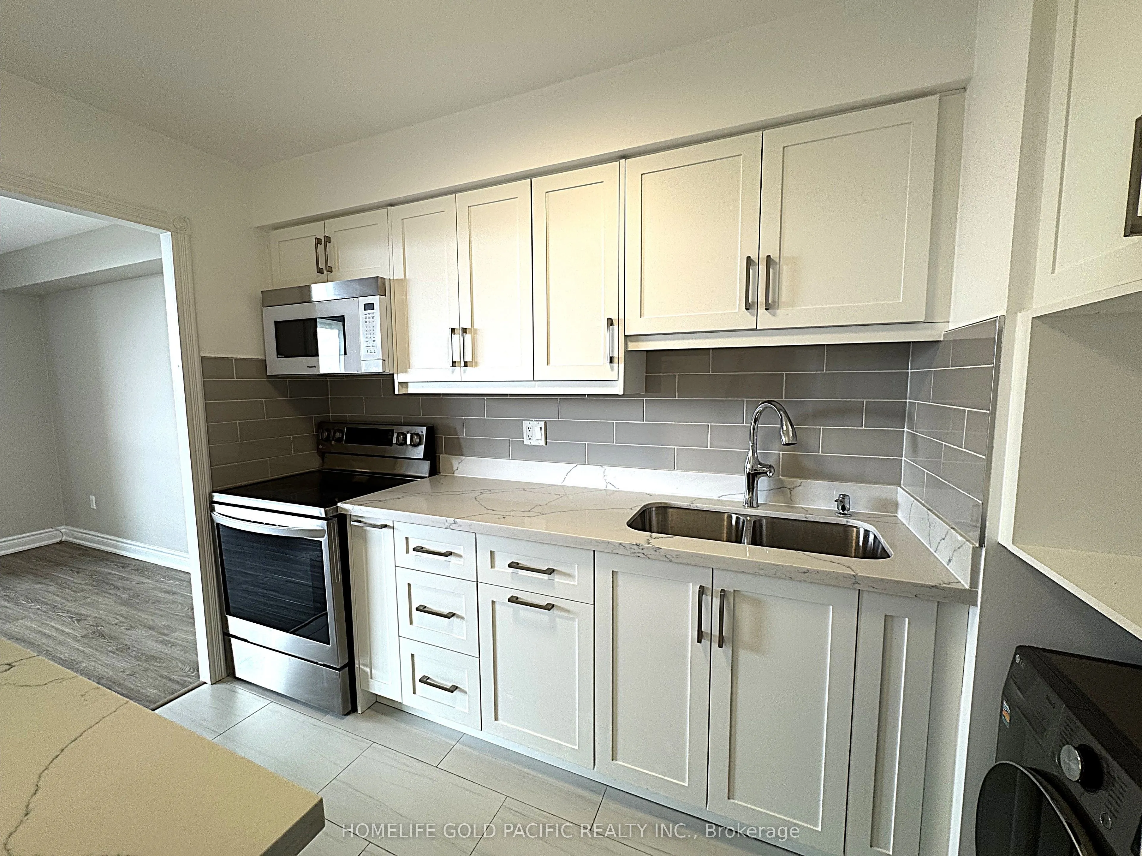 1 Massey Square, #1214