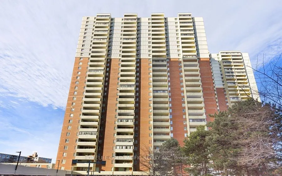 1 Massey Square, #1214