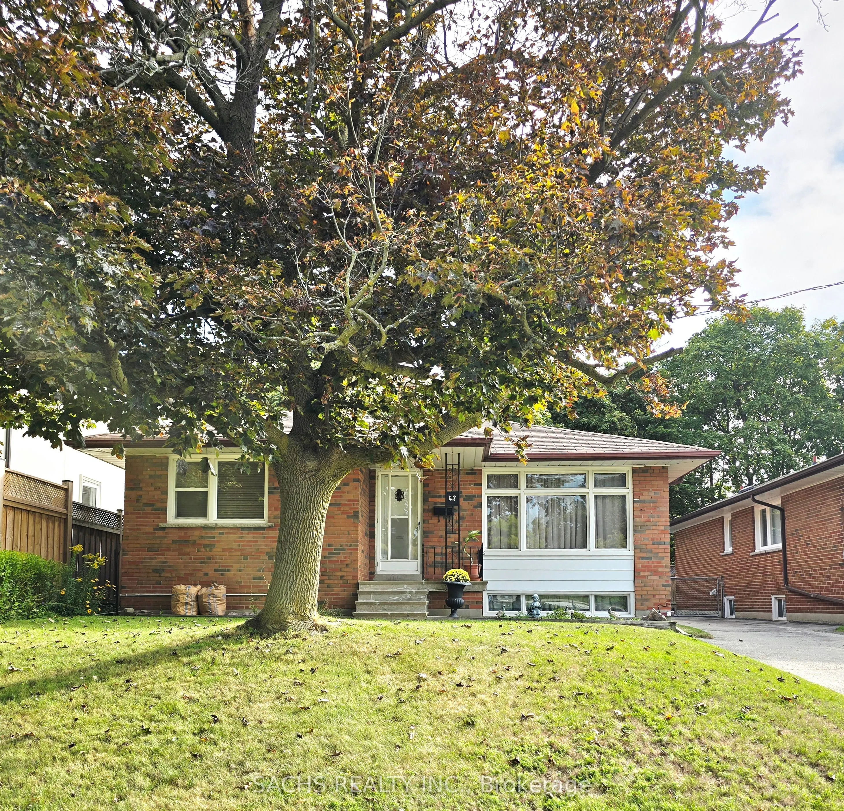 47 HEATHERINGTON Drive