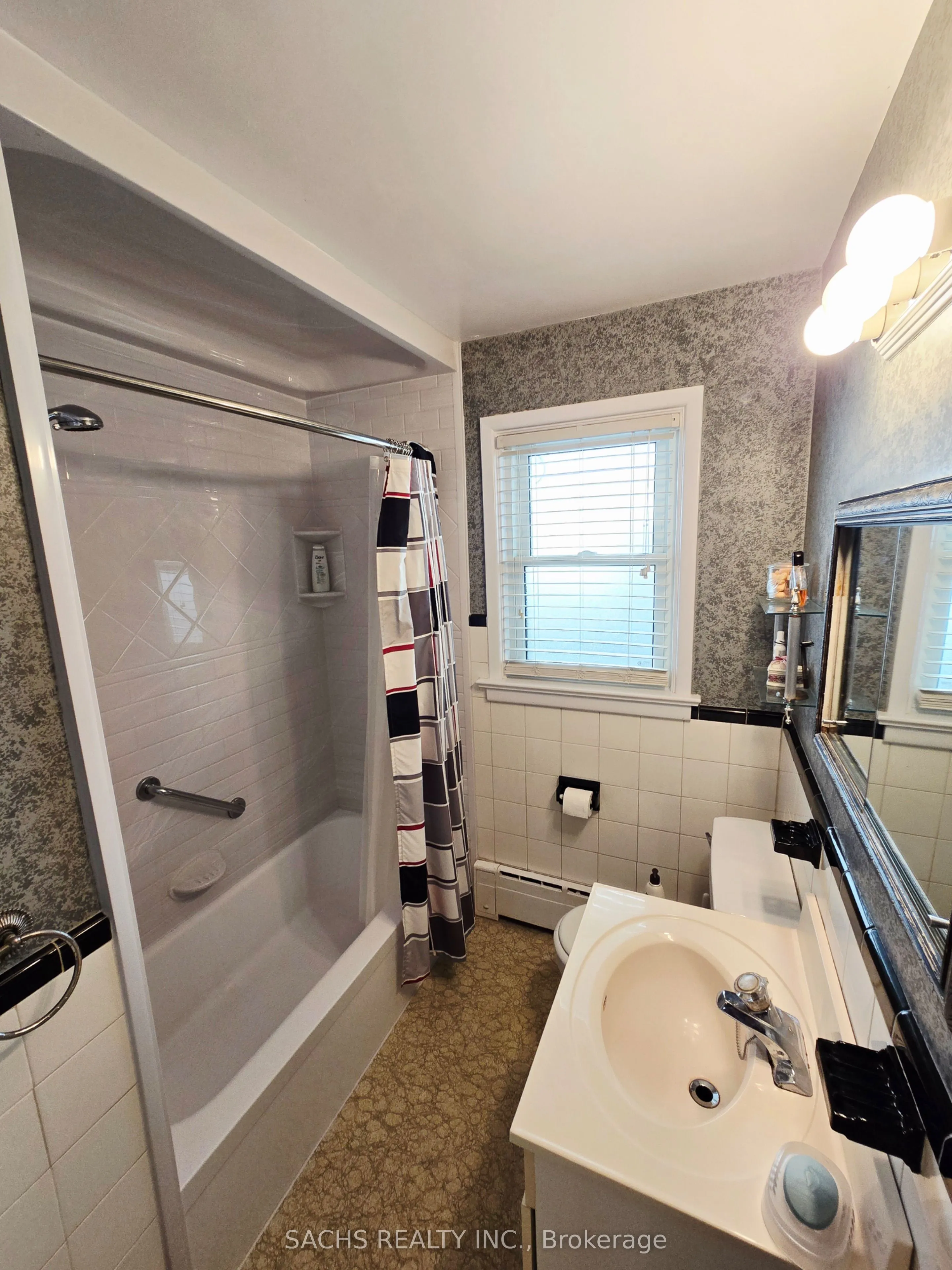 47 HEATHERINGTON Drive