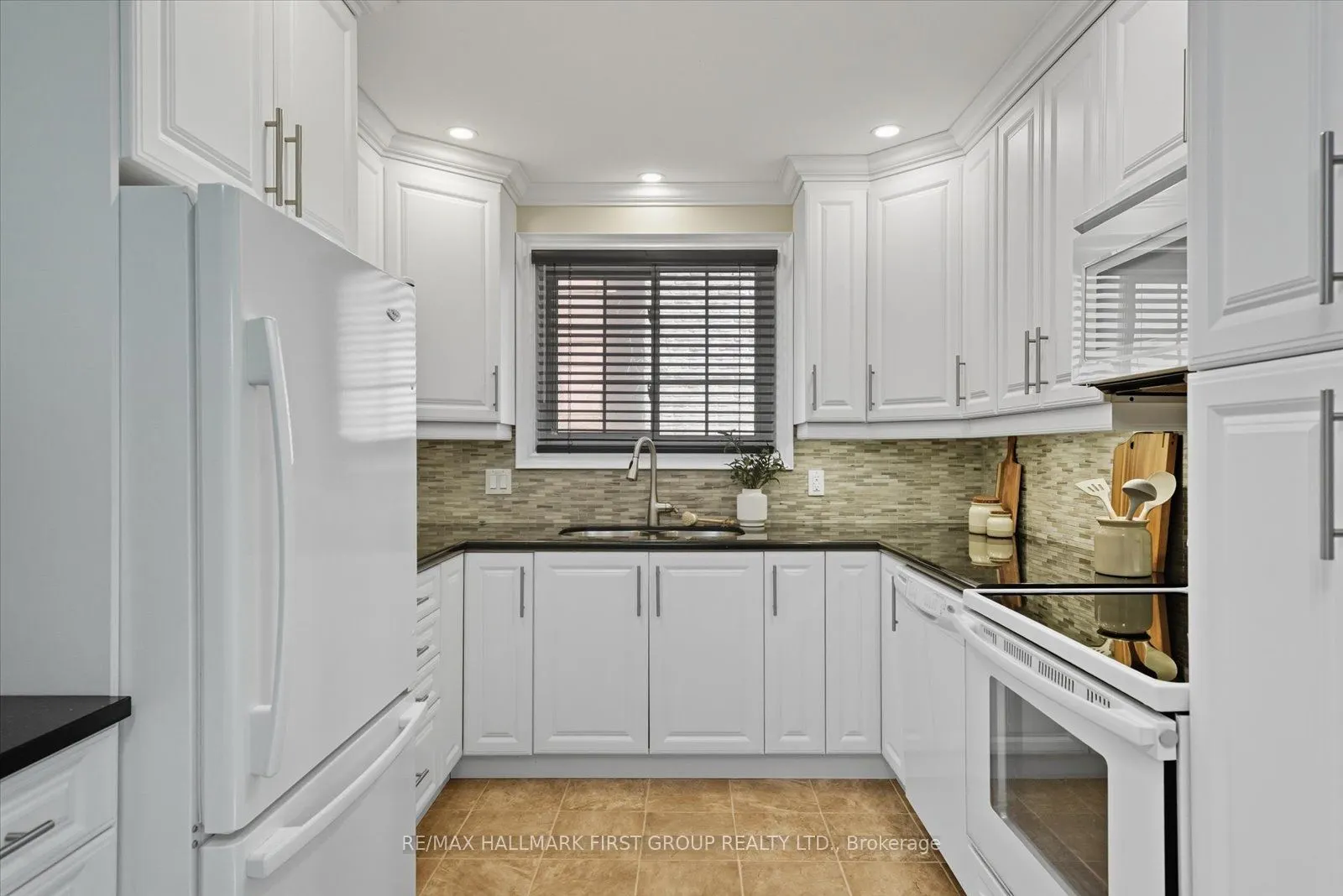 7 Spry Avenue
