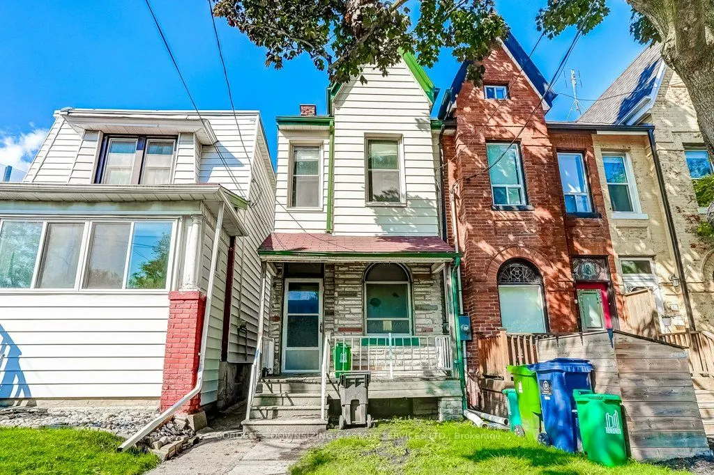 6 Paisley Avenue