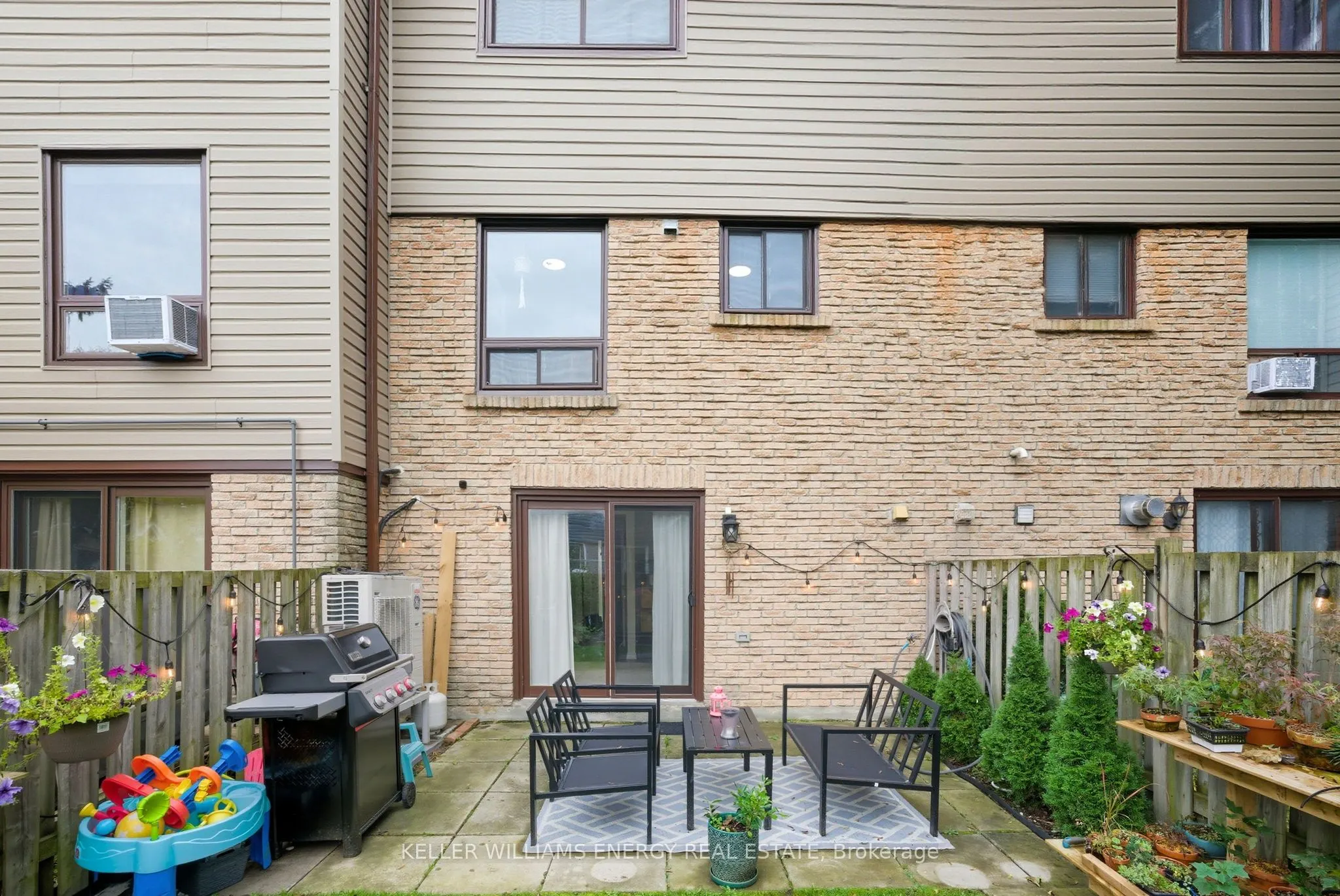 220 Ormond Drive, #W16