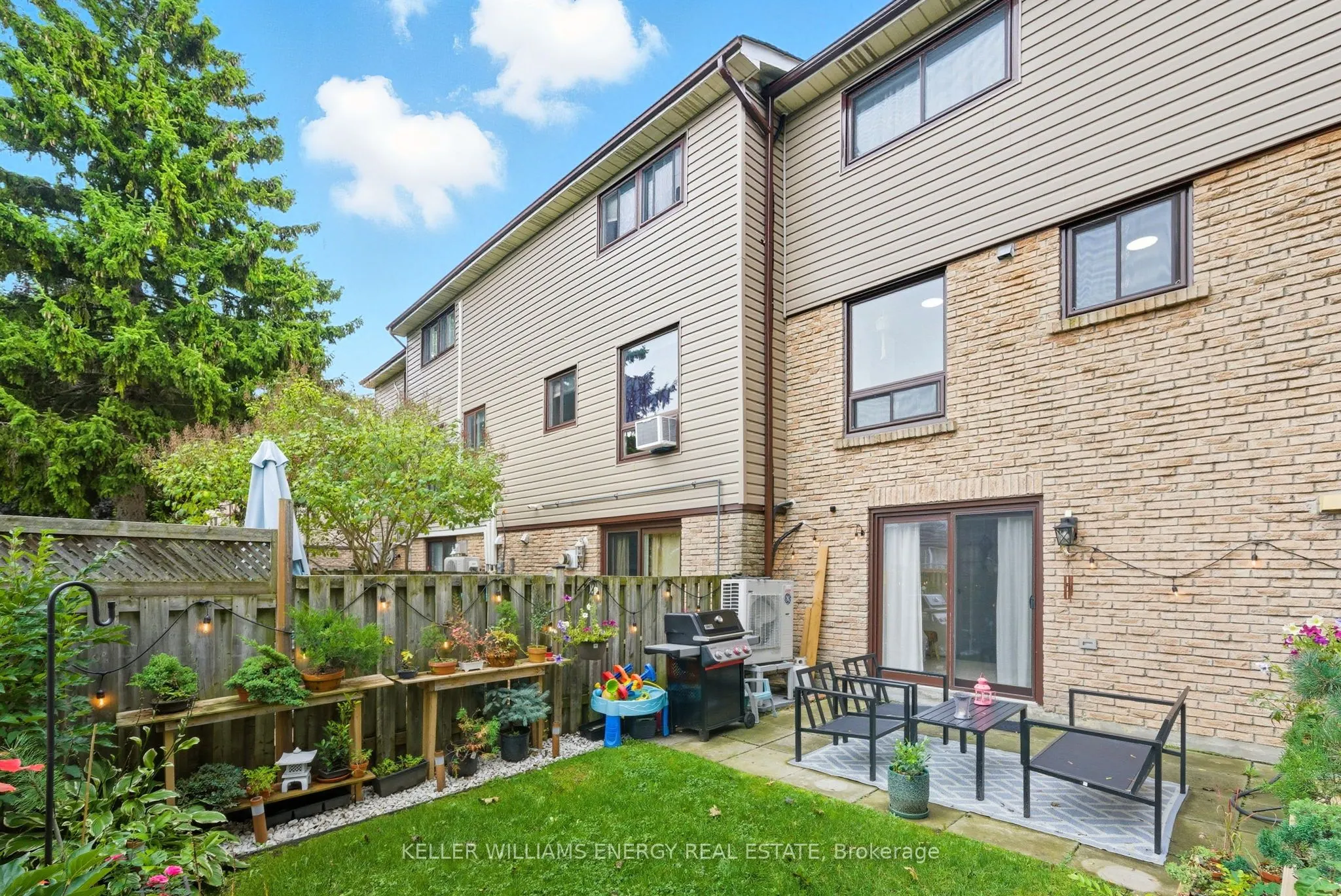 220 Ormond Drive, #W16