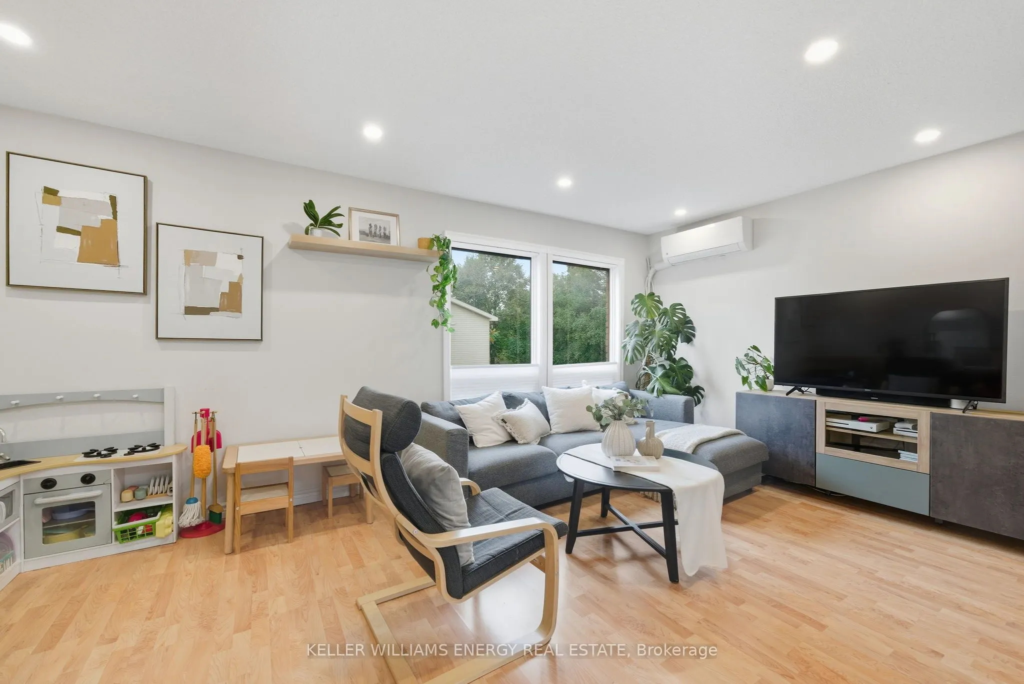 220 Ormond Drive, #W16