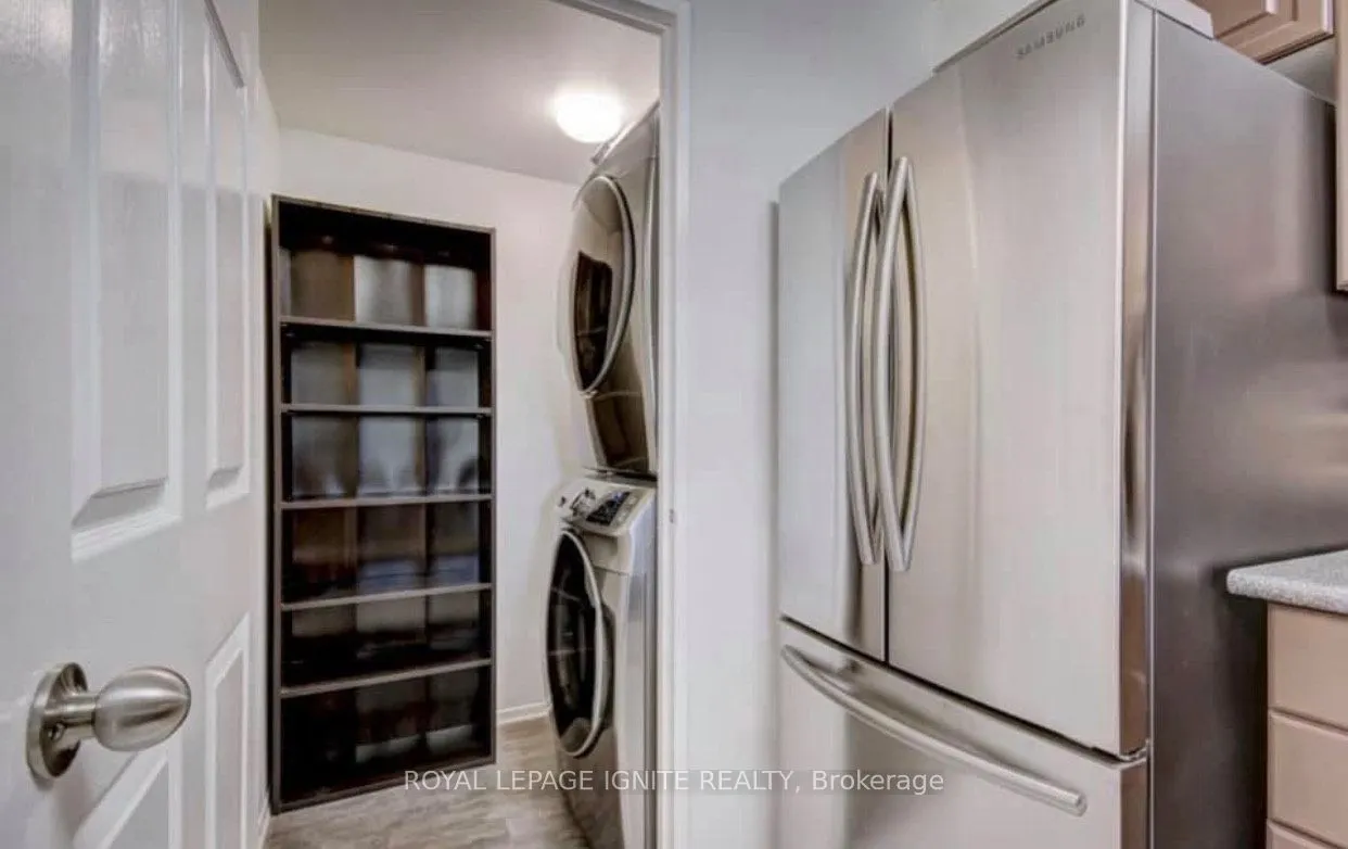 3231 Eglinton Avenue E, #201
