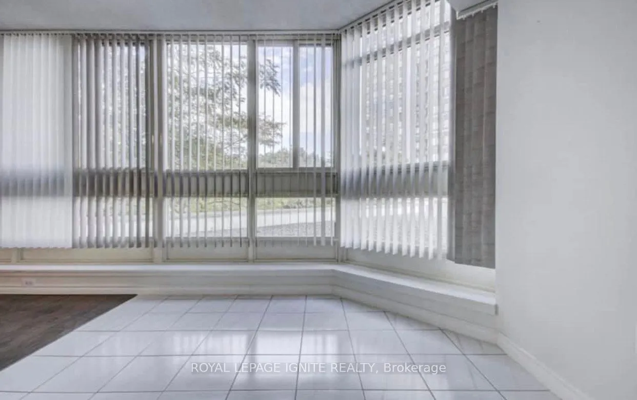 3231 Eglinton Avenue E, #201