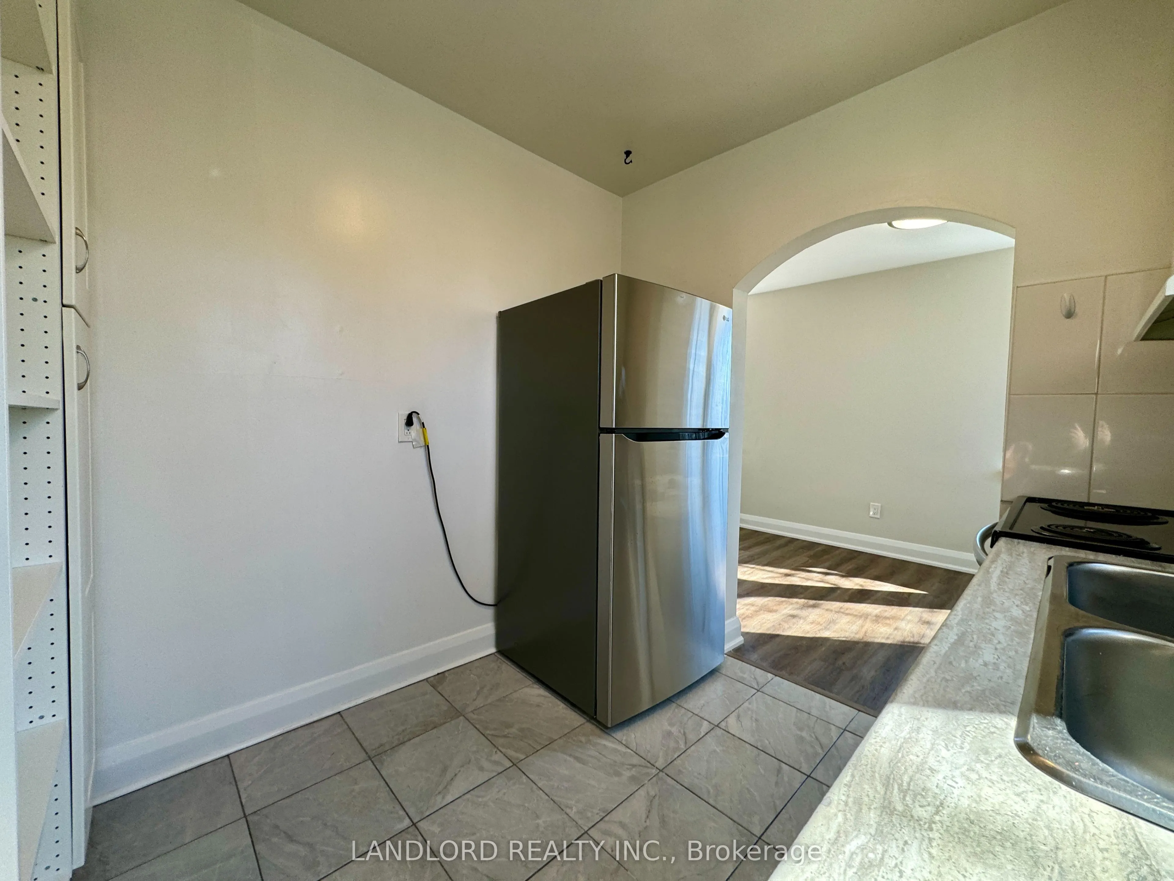 36 Wood Glen Road, #303
