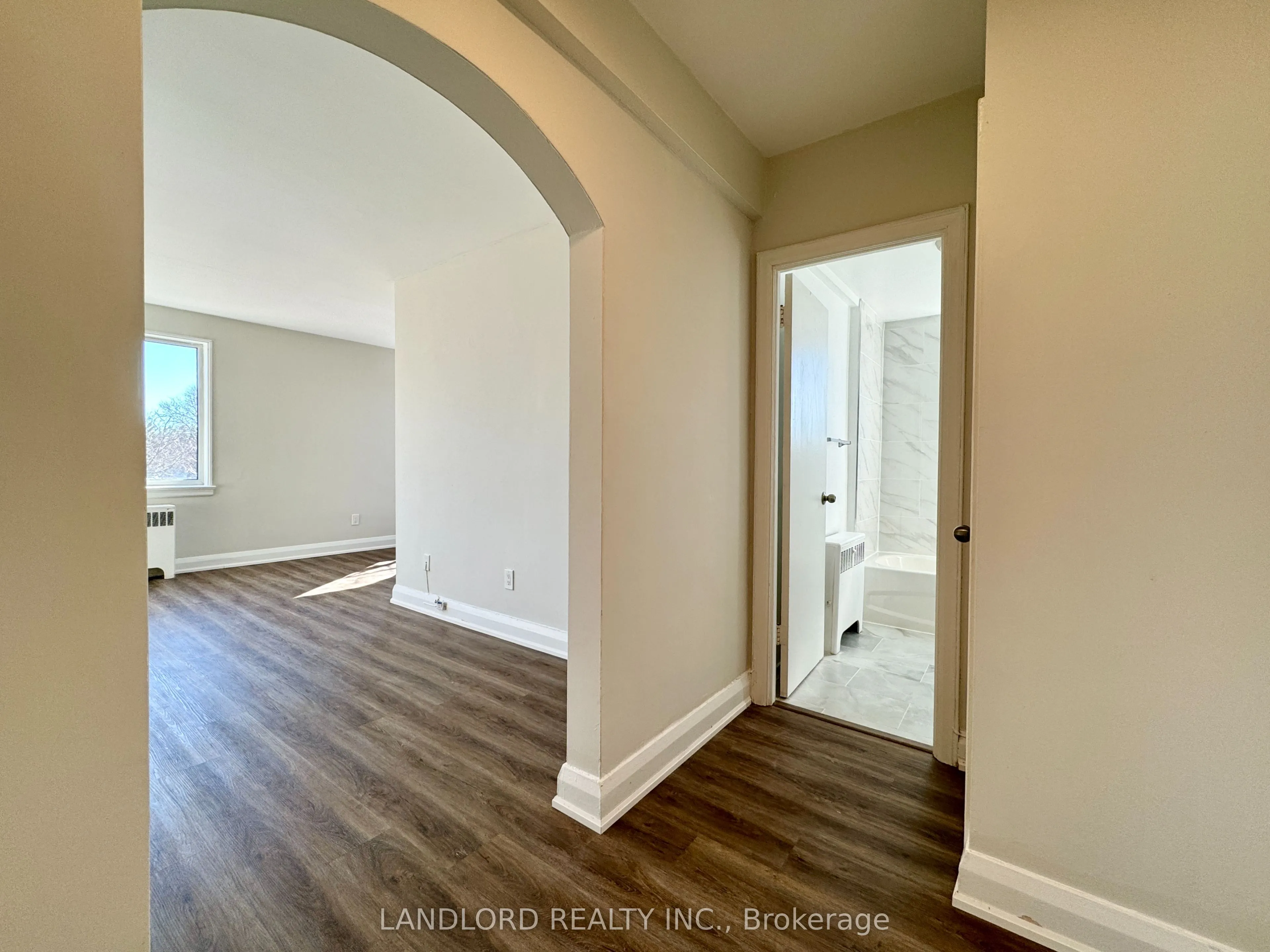 36 Wood Glen Road, #303
