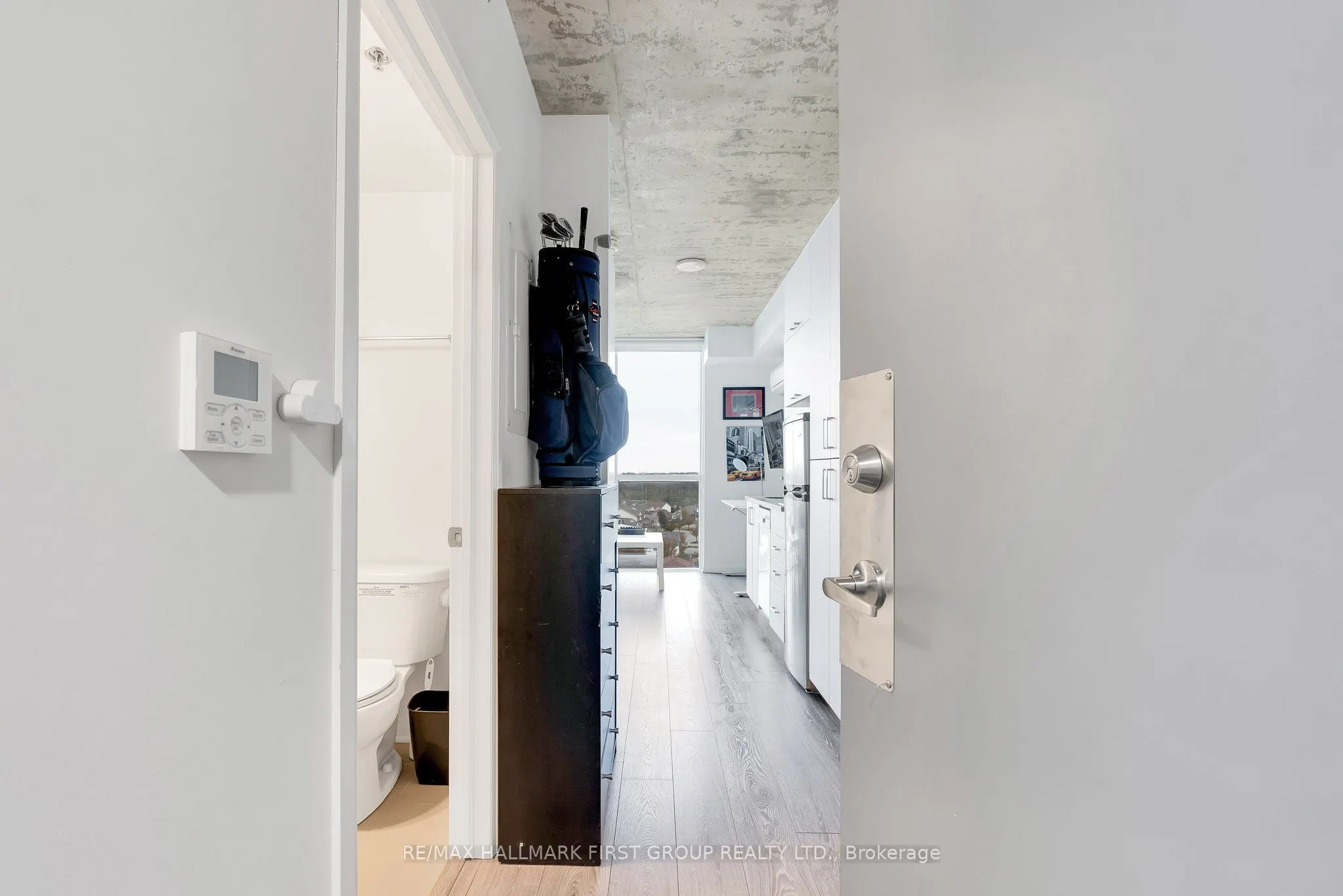 1900 Simcoe Street N, #709