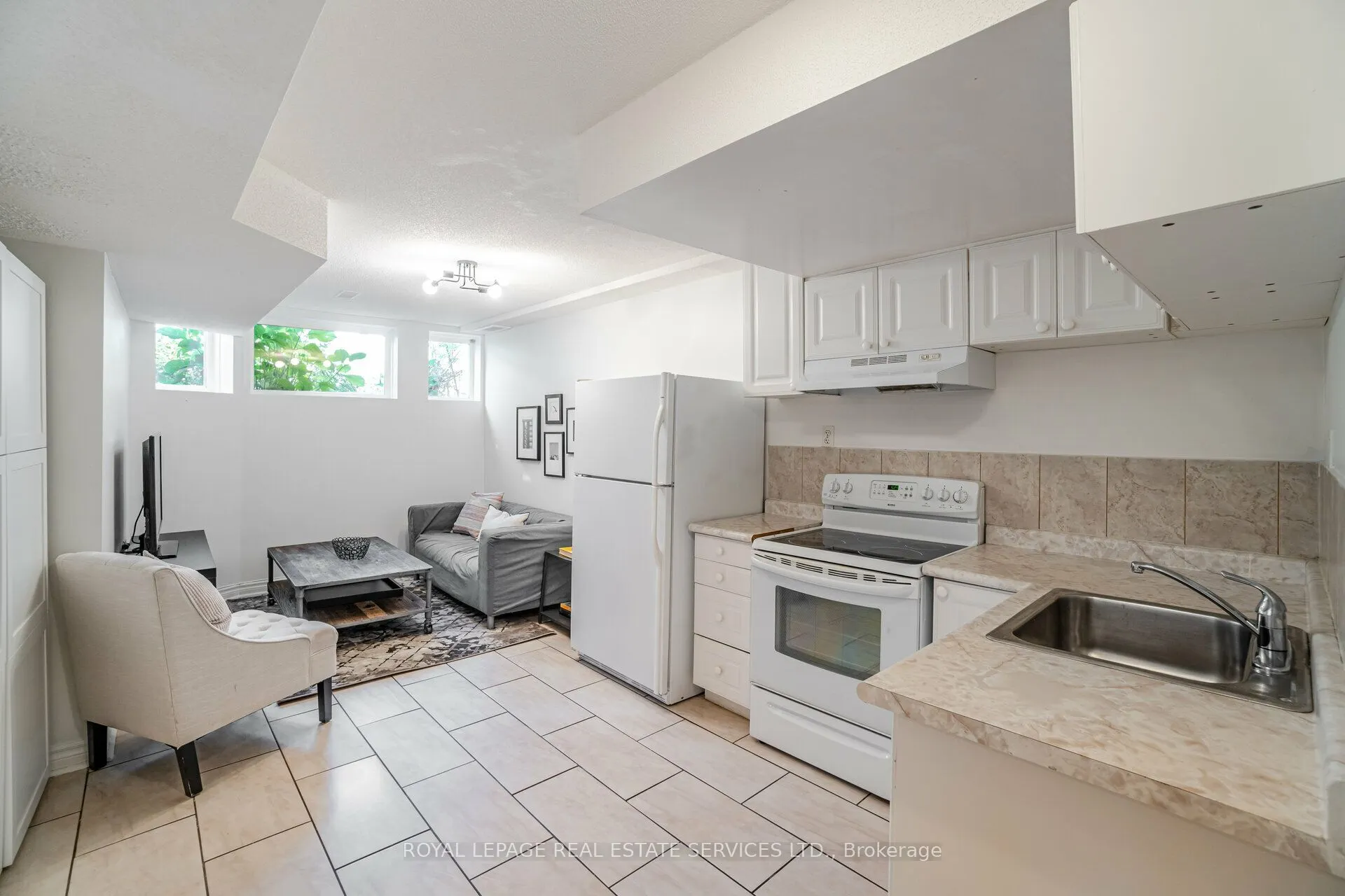 171 Clonmore Drive E