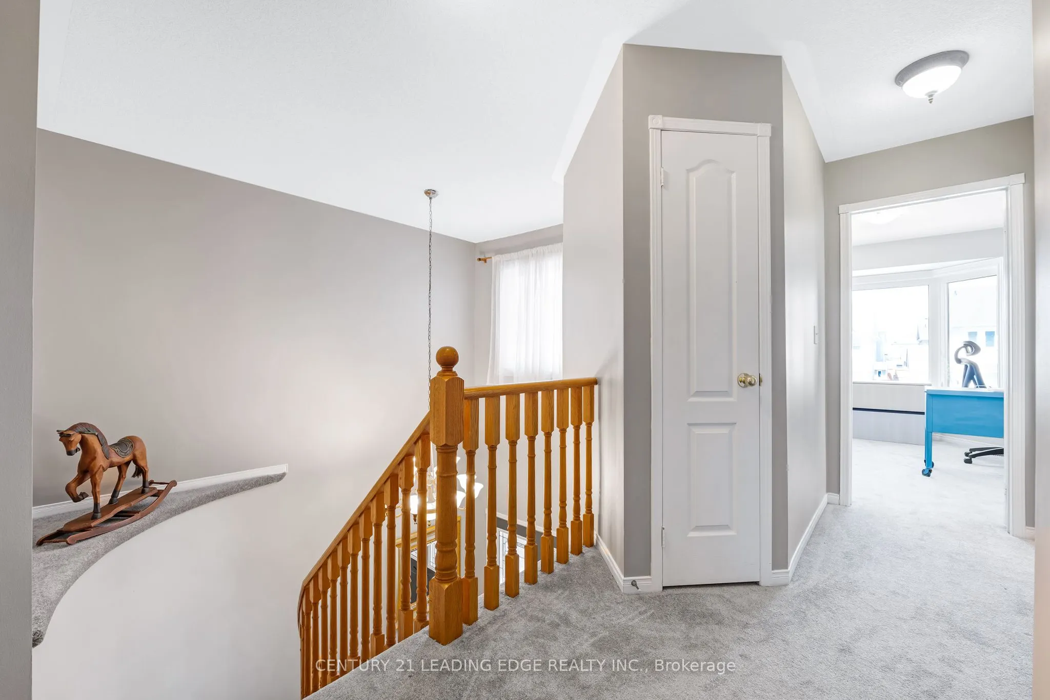 53 Kinross Avenue