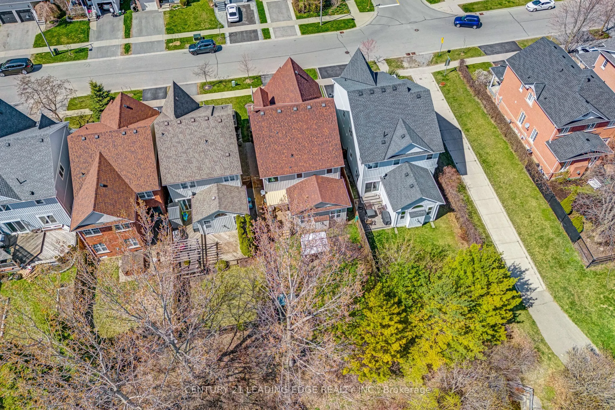 53 Kinross Avenue
