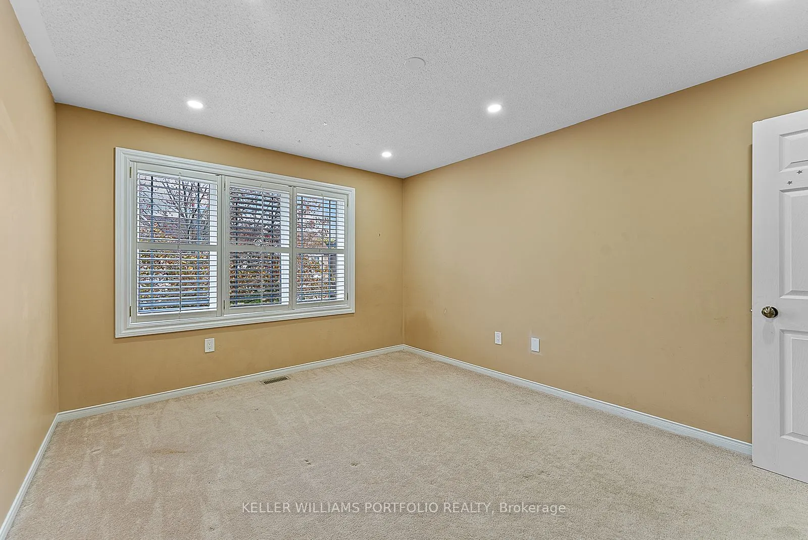 66 Armitage Crescent
