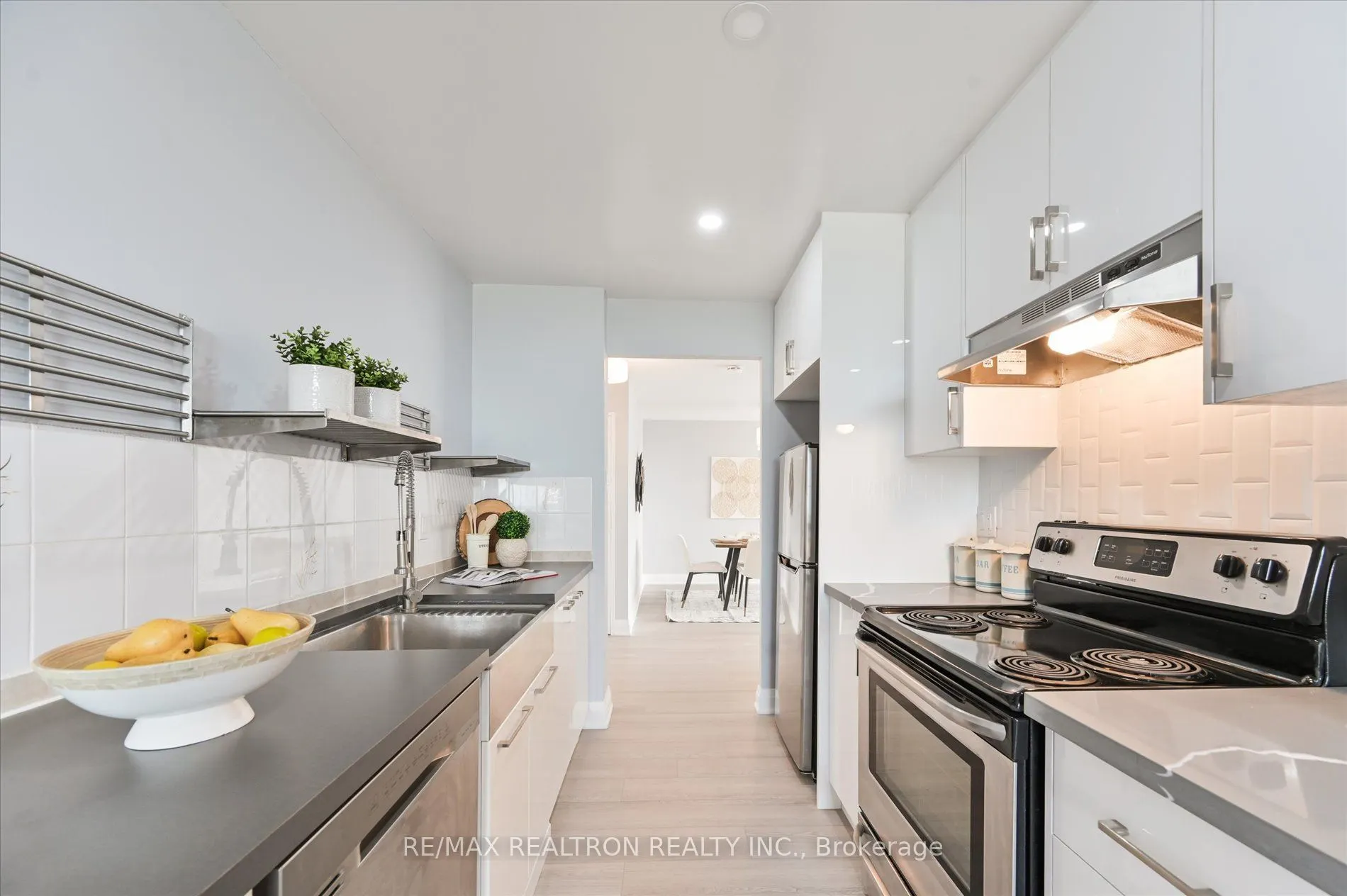 45 Huntingdale Boulevard, #PH02