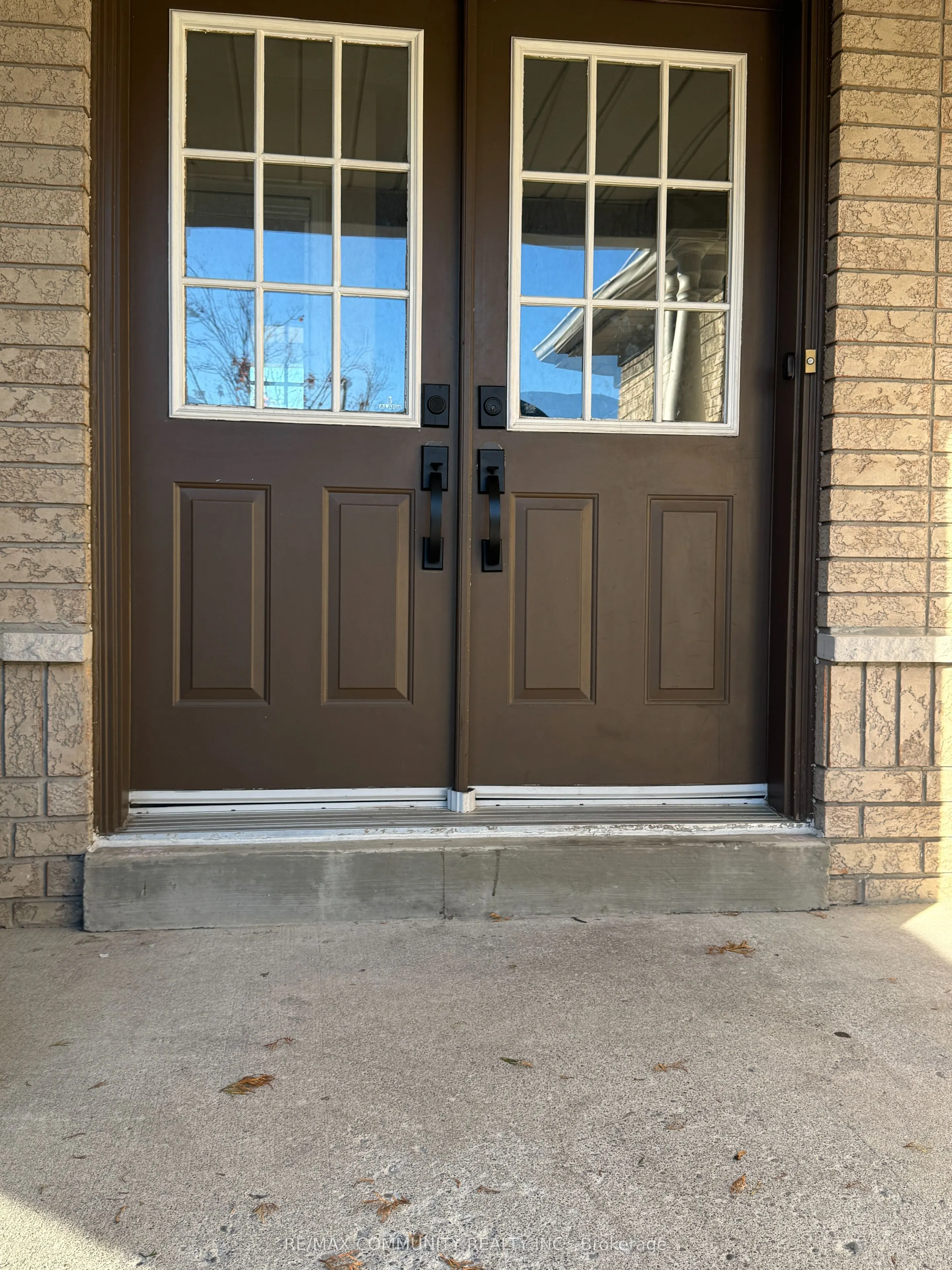 36 Foothill Street, #Main