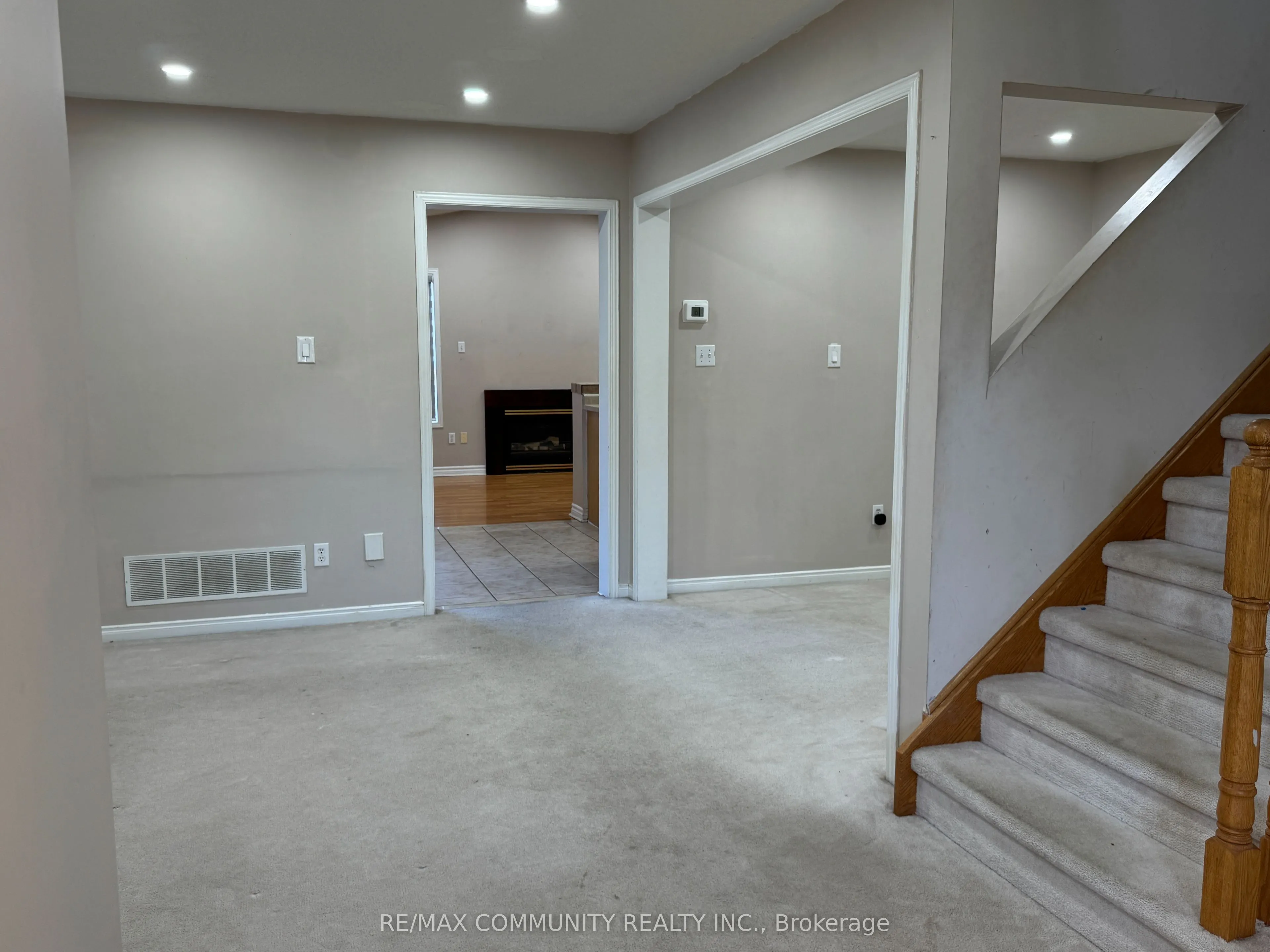 36 Foothill Street, #Main
