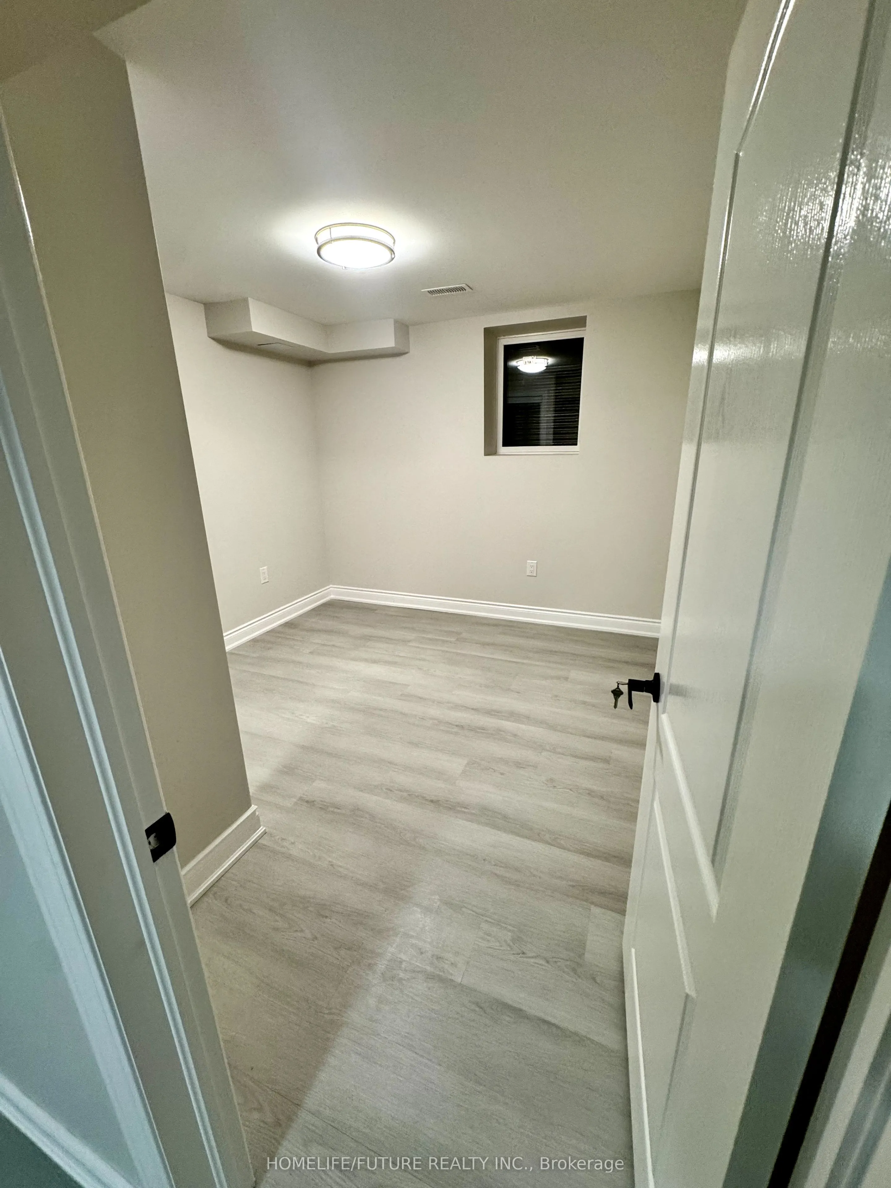 243 Crombie Street, #BSMT