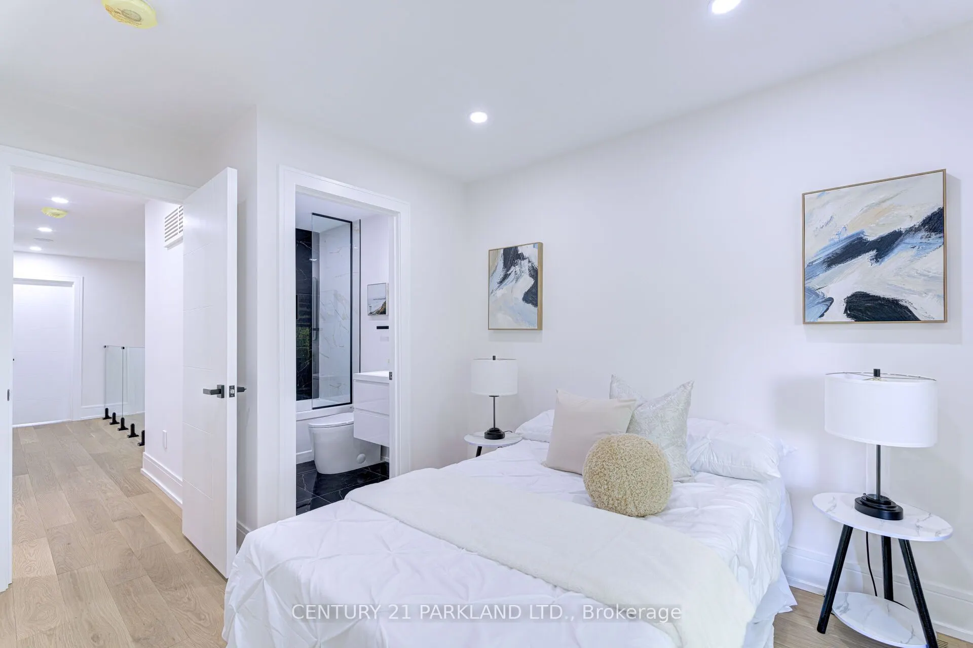 6 Stanhope Avenue