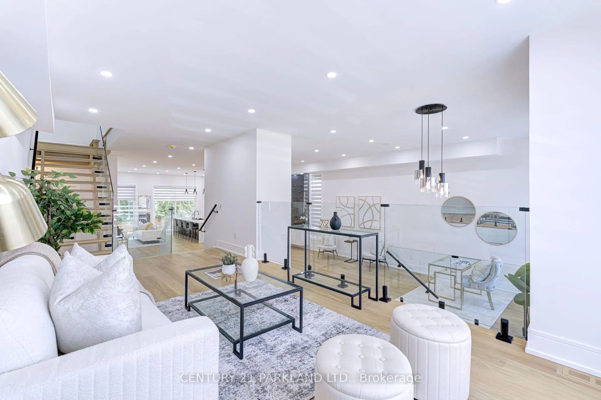 6 Stanhope Avenue