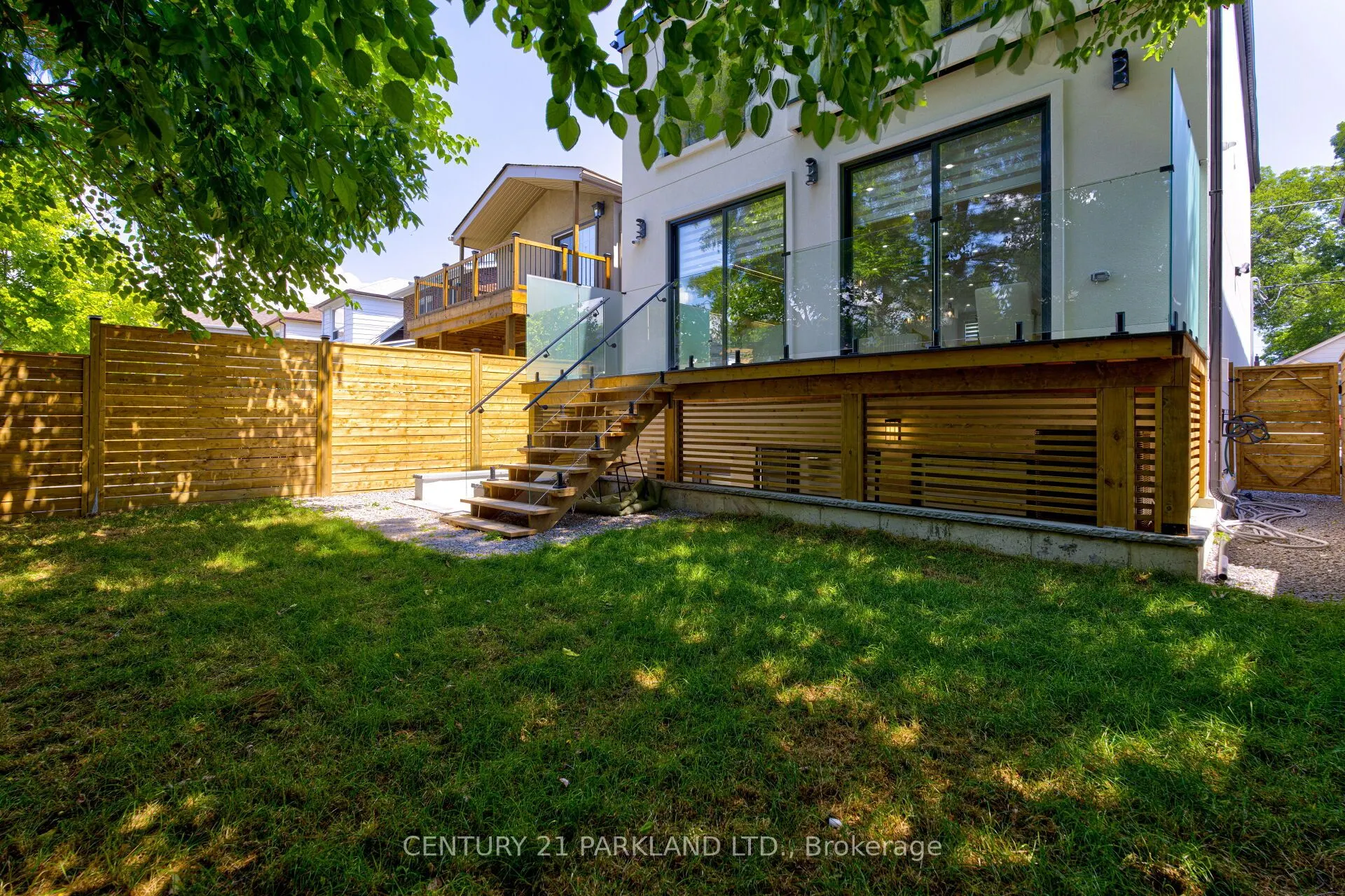 6 Stanhope Avenue