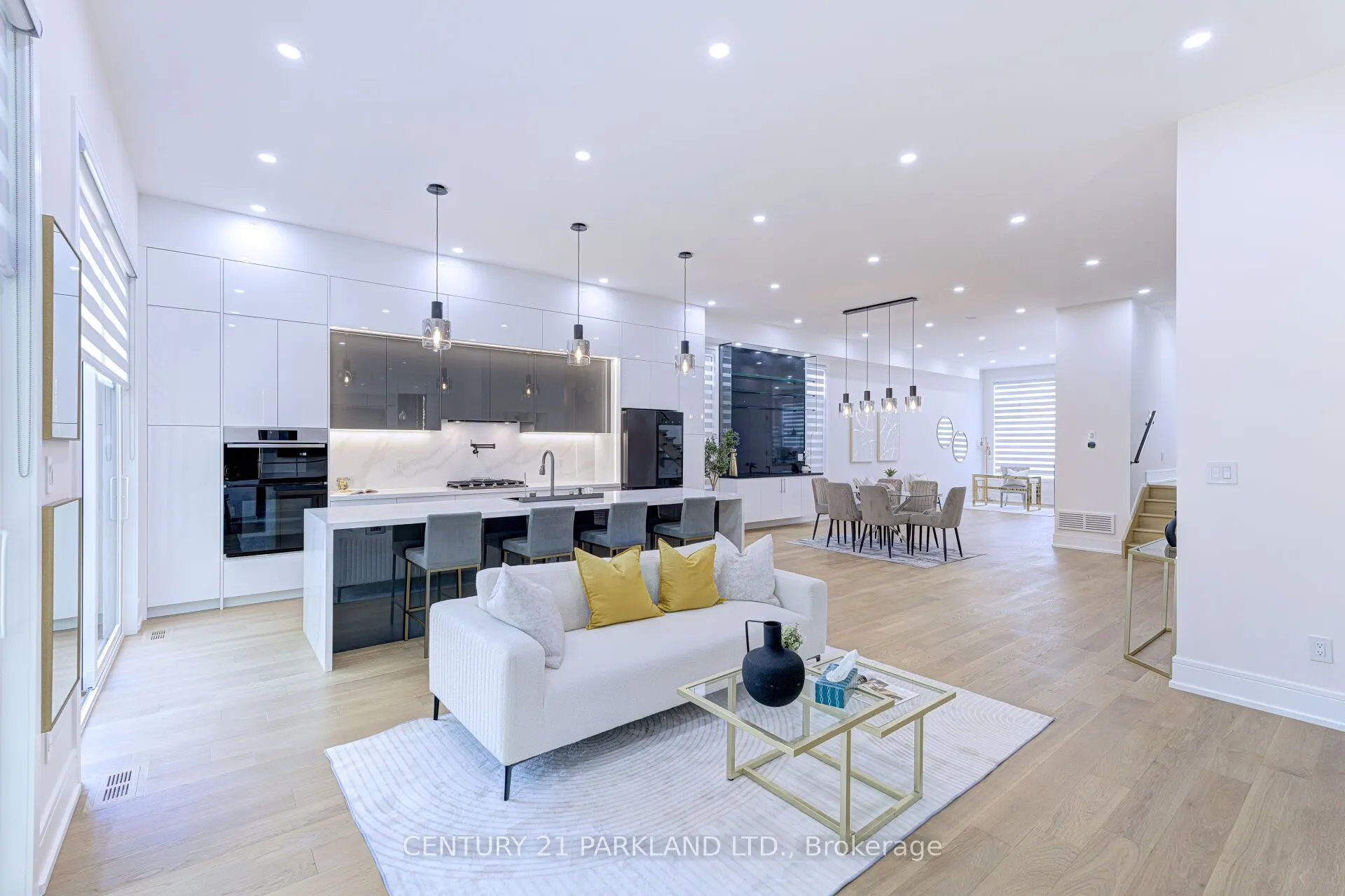 6 Stanhope Avenue