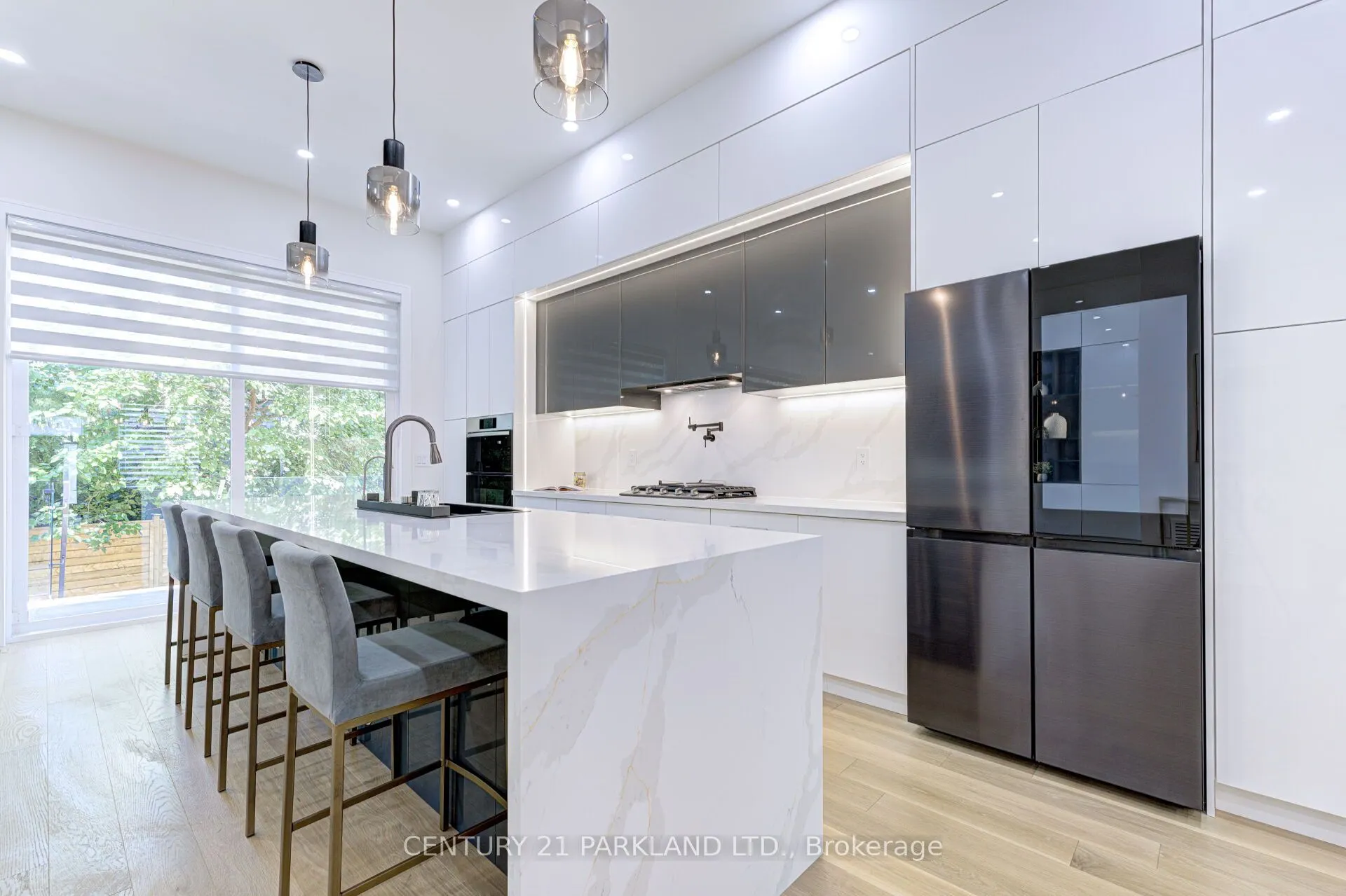6 Stanhope Avenue