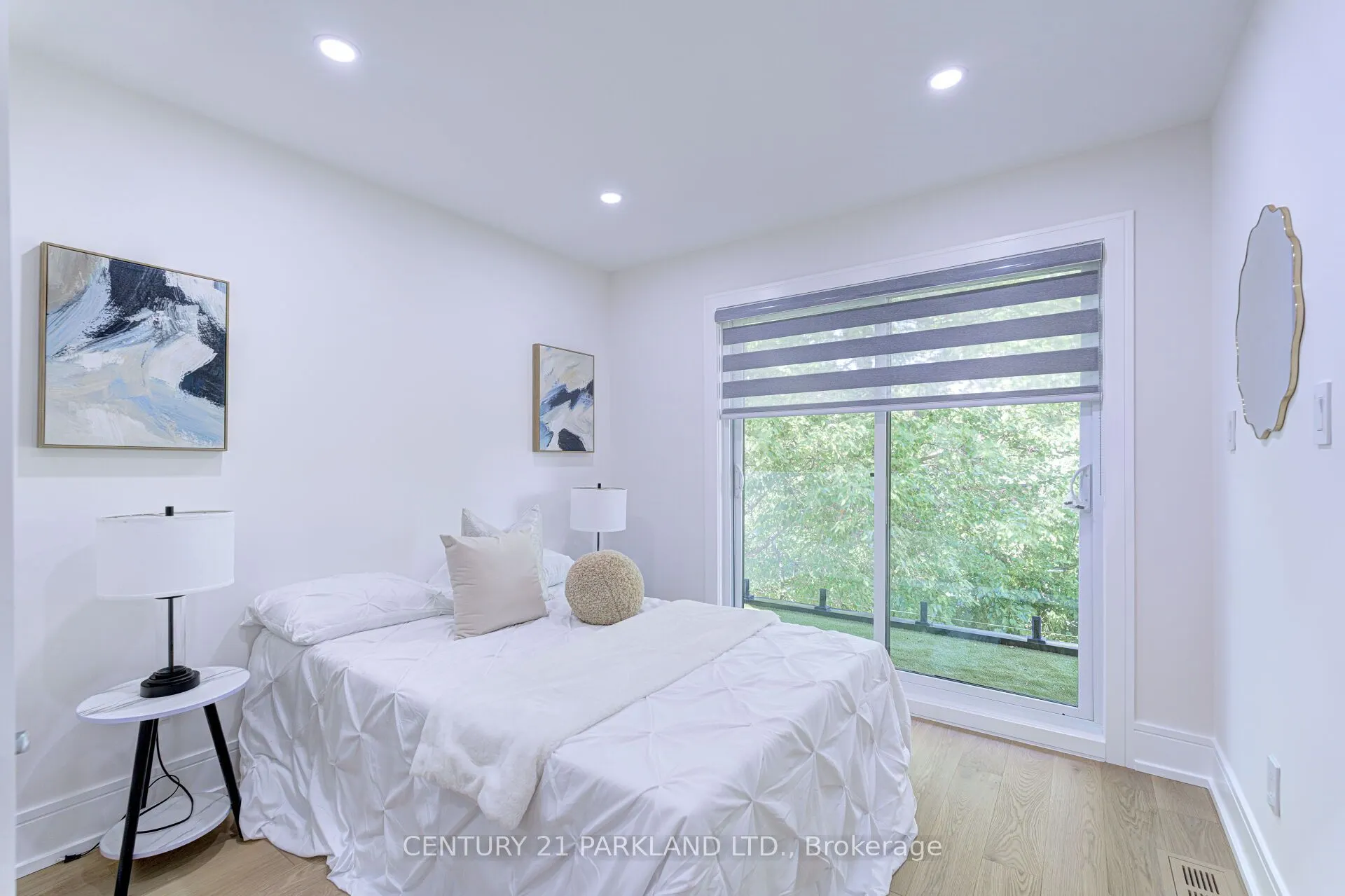 6 Stanhope Avenue