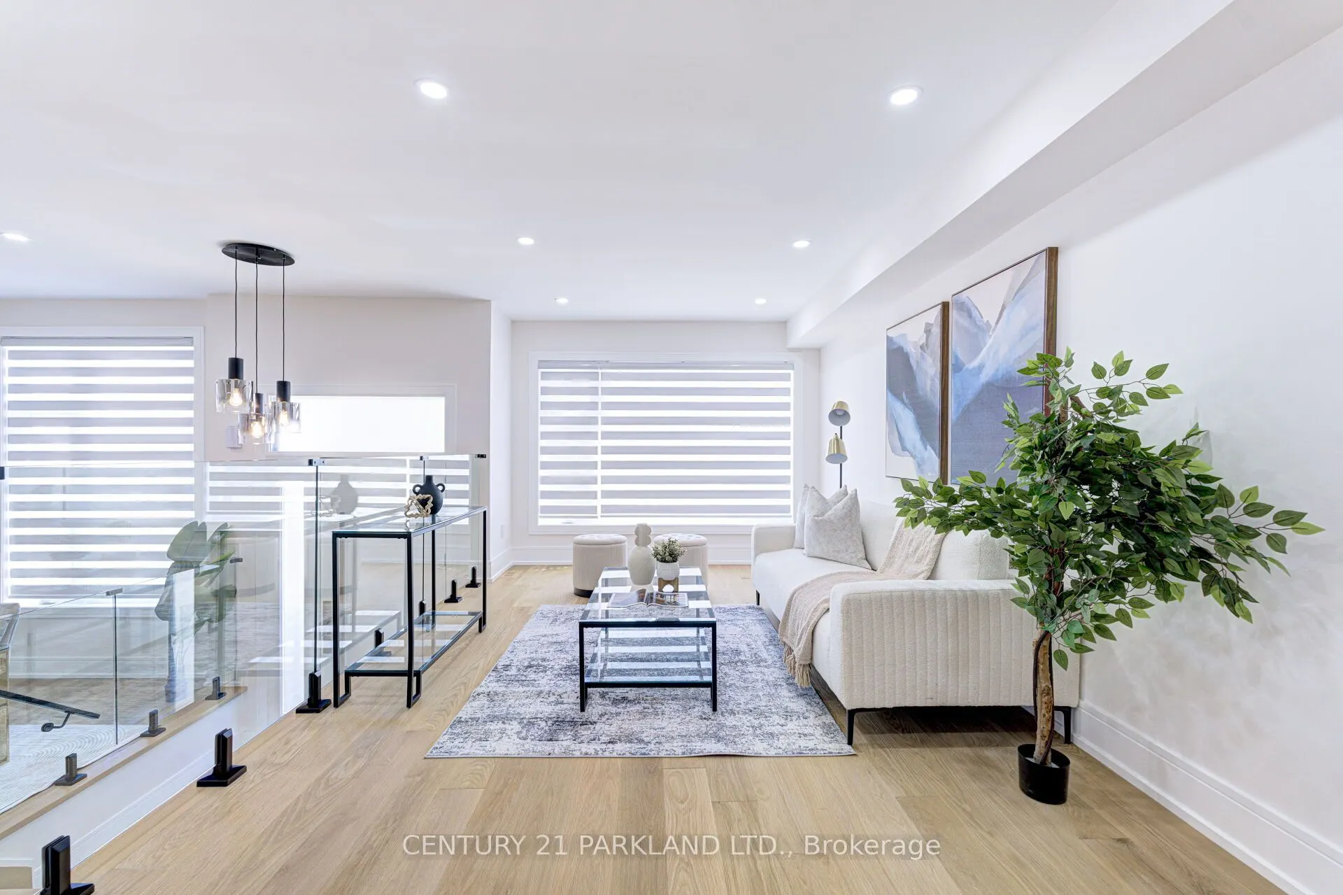 6 Stanhope Avenue