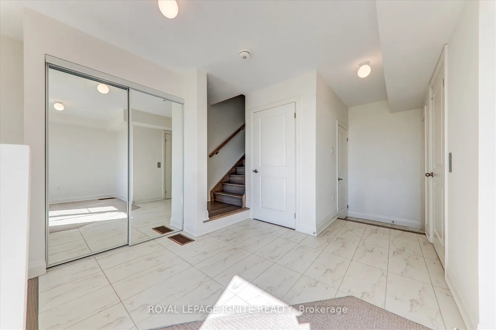 807 Port Darlington Road