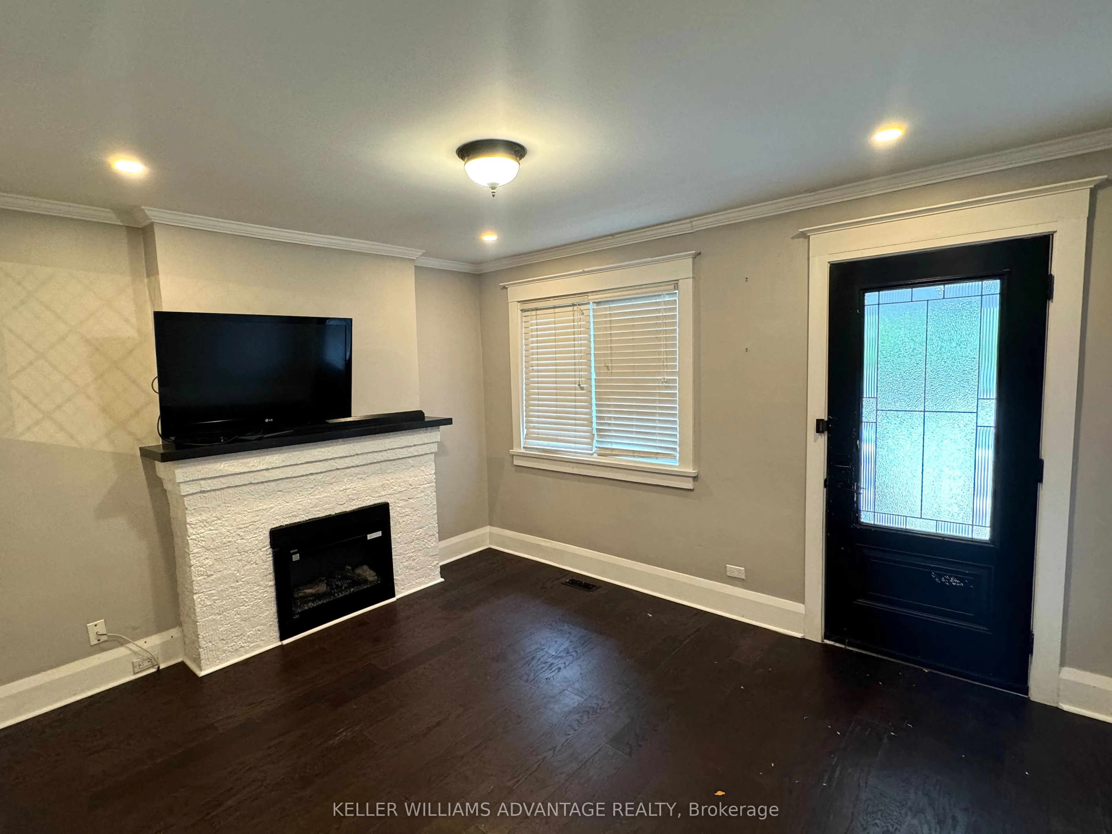211 Golfview Avenue, #Main&Up