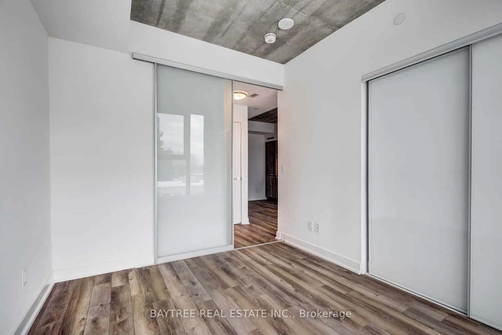 30 Baseball Place, #404