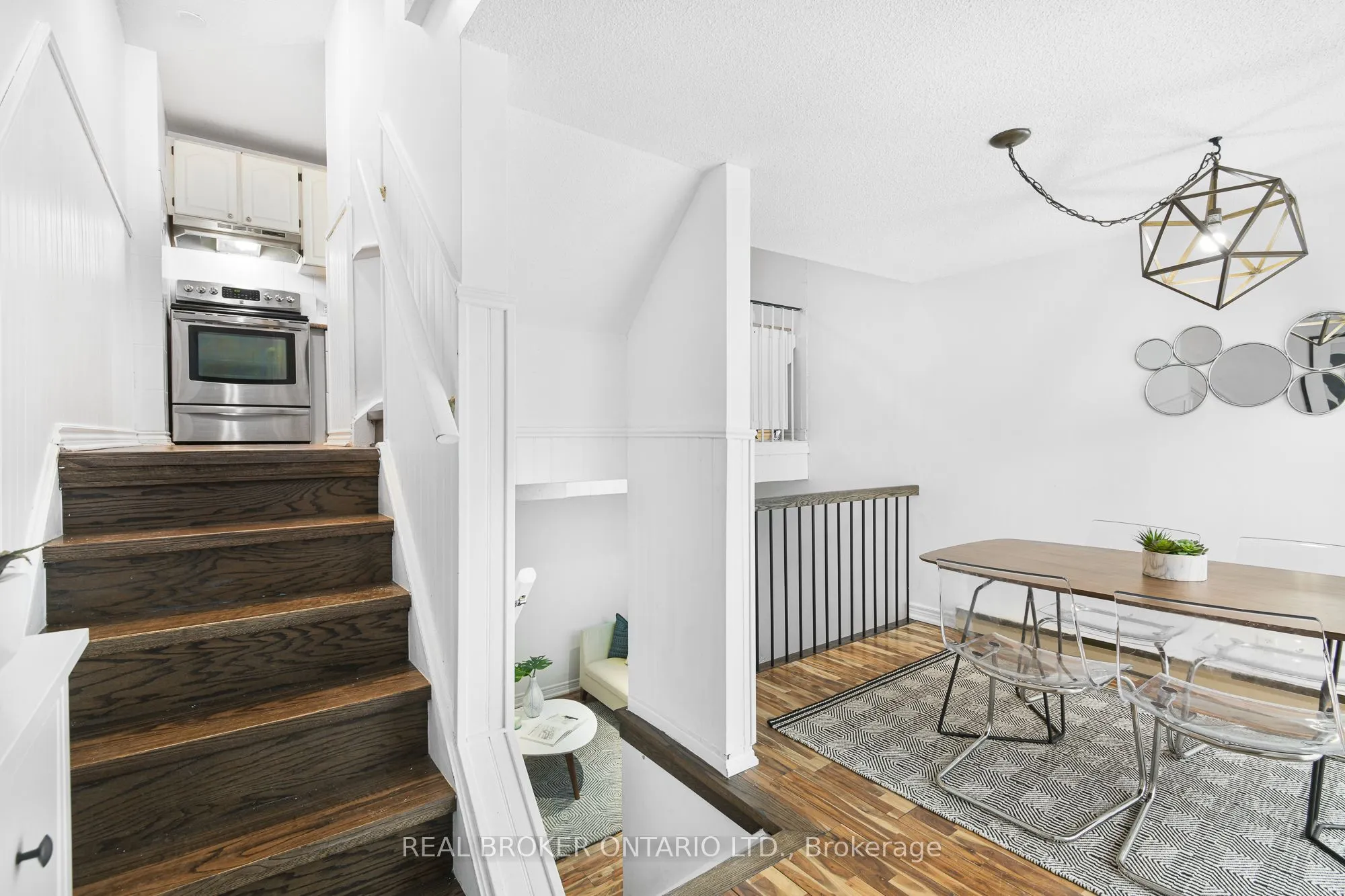 1666 Queen Street E, #Th24