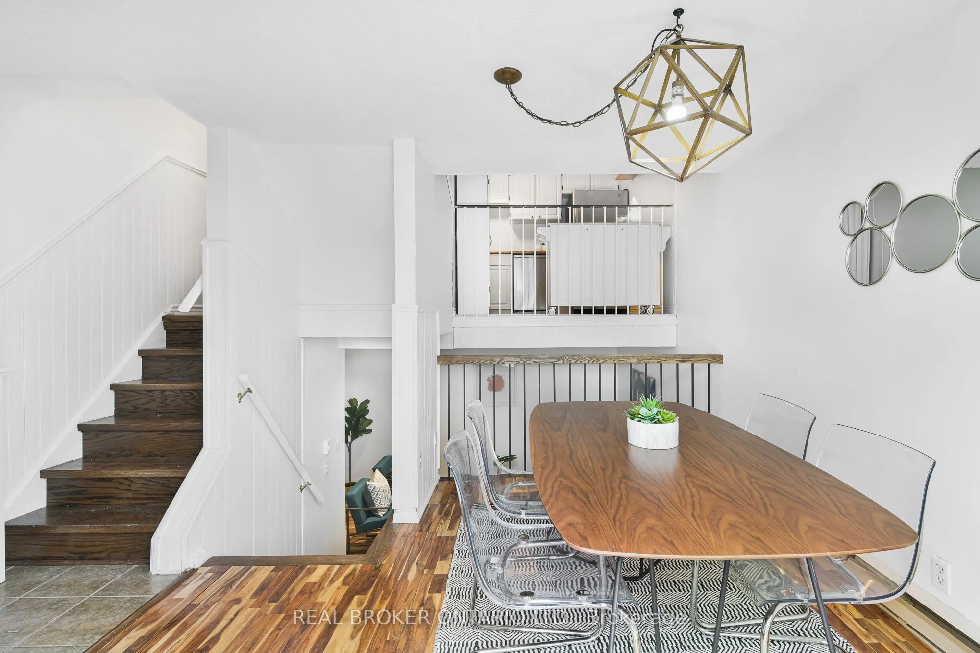 1666 Queen Street E, #Th24
