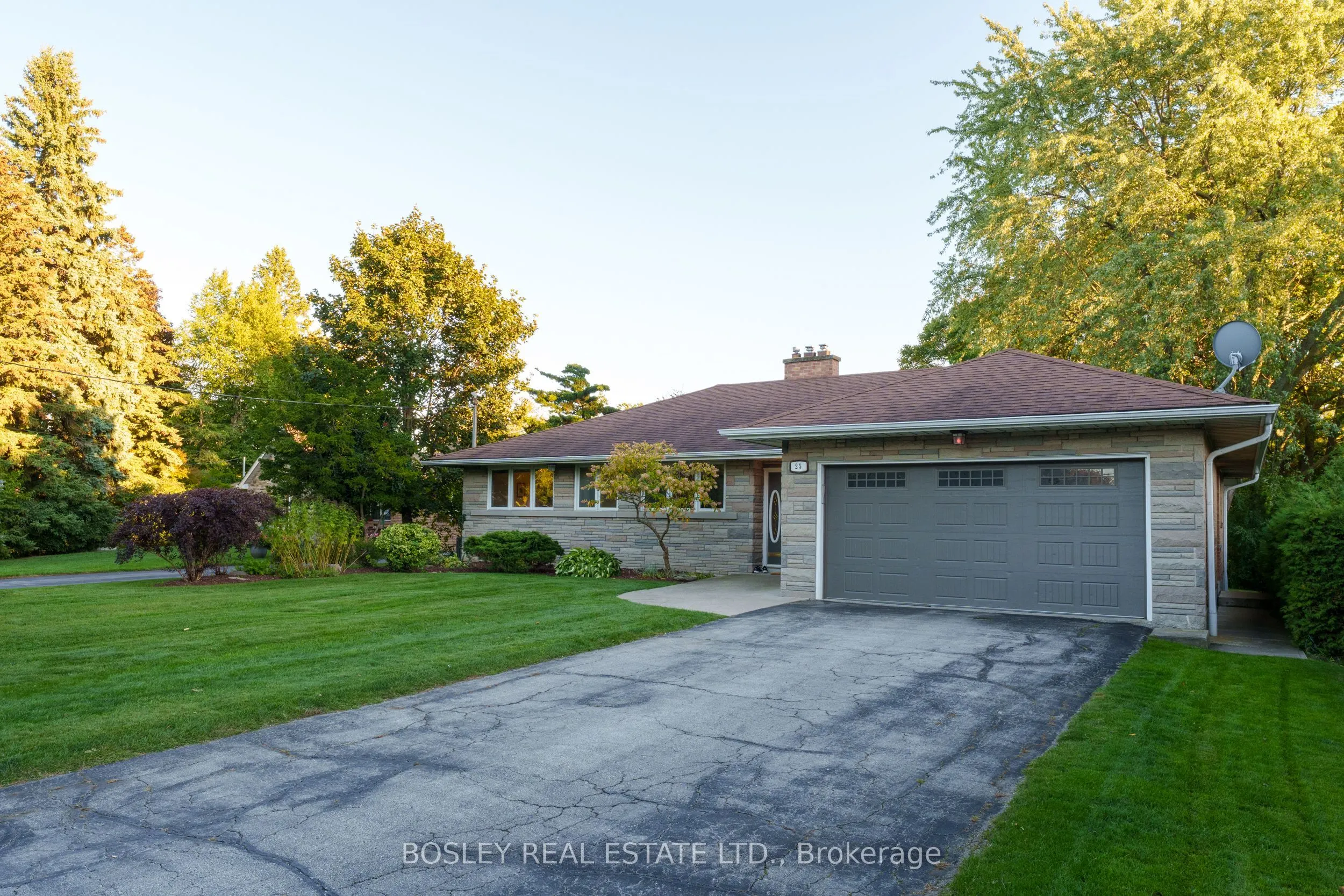 25 Ayre Point Road