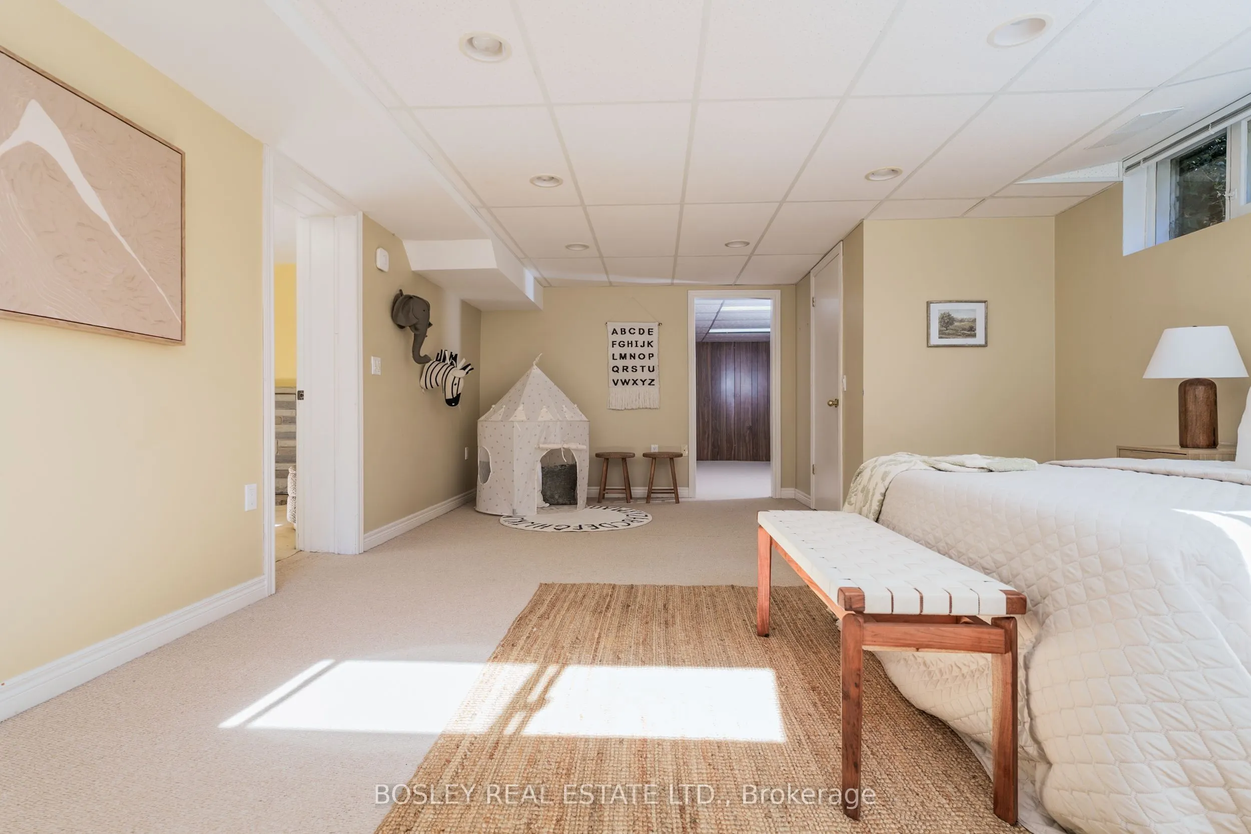 25 Ayre Point Road