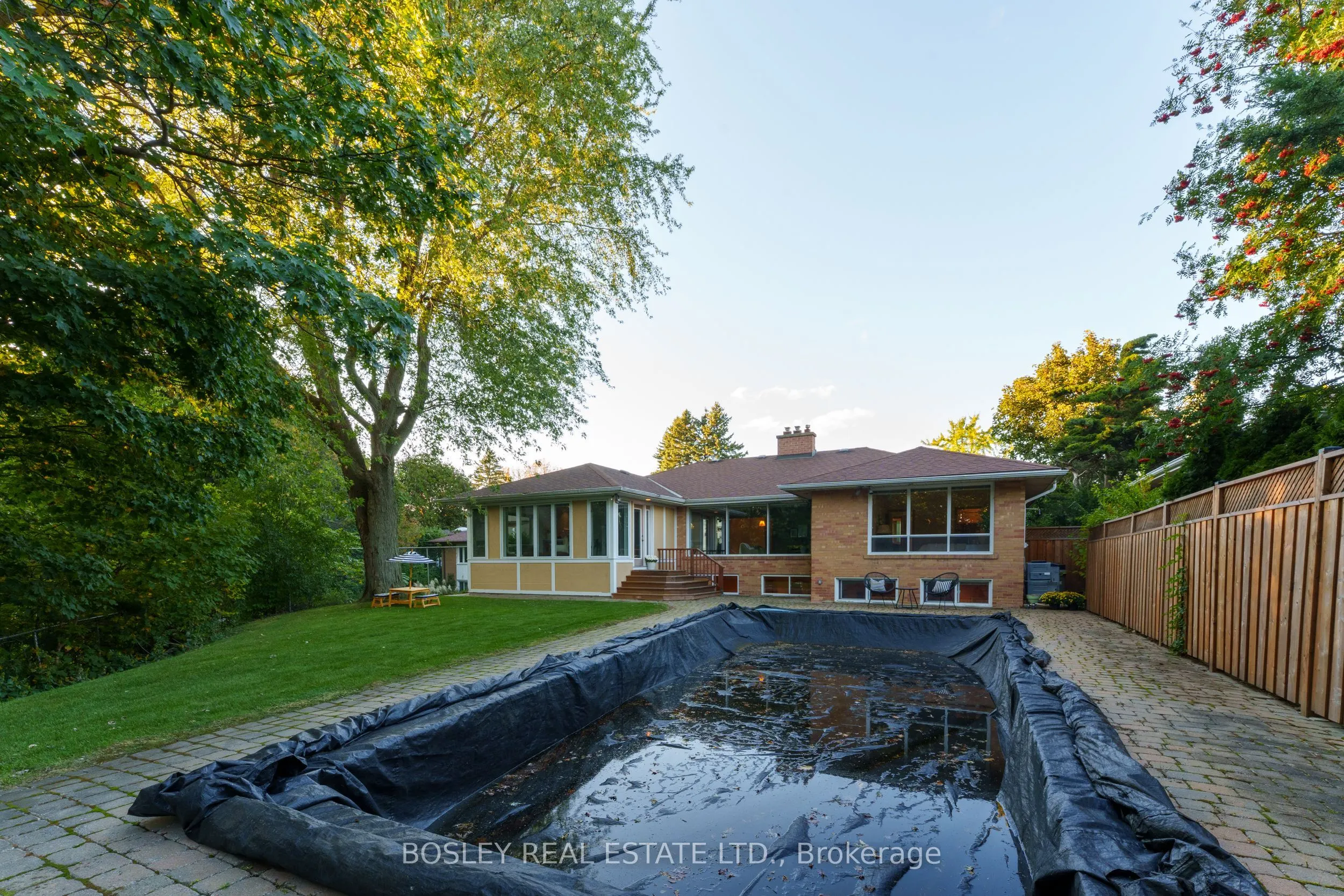 25 Ayre Point Road