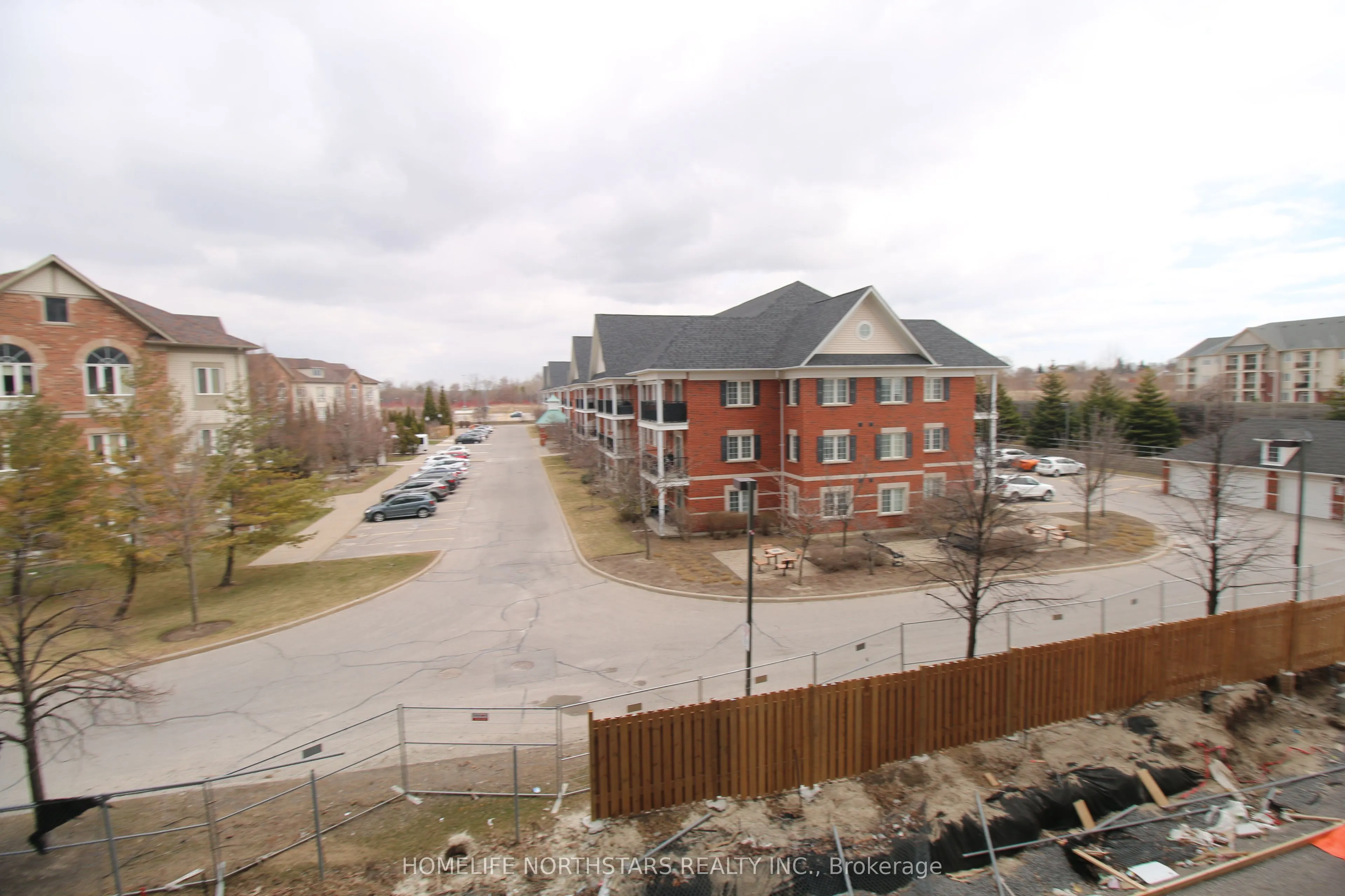 55 Clarington Boulevard, #306
