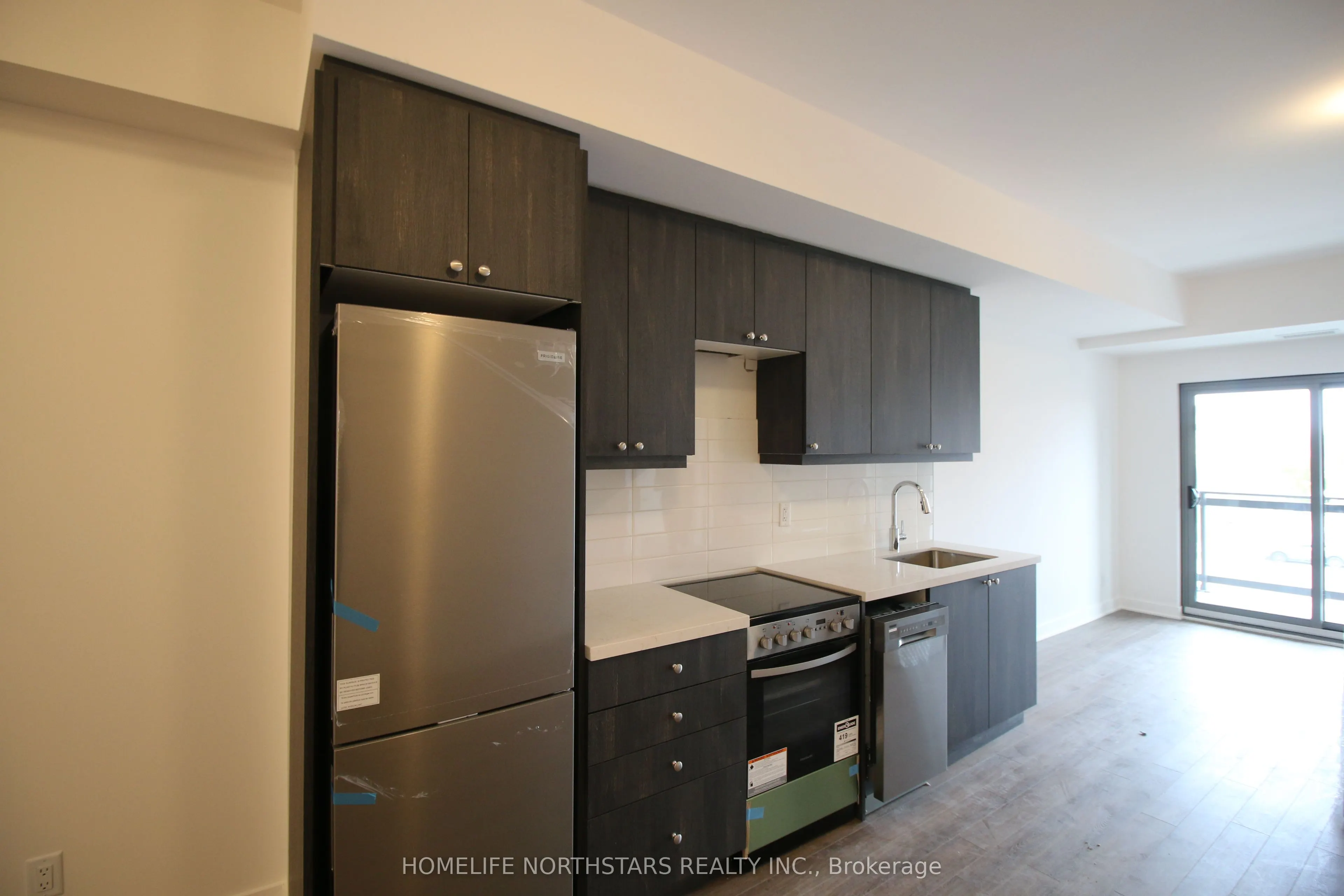55 Clarington Boulevard, #306