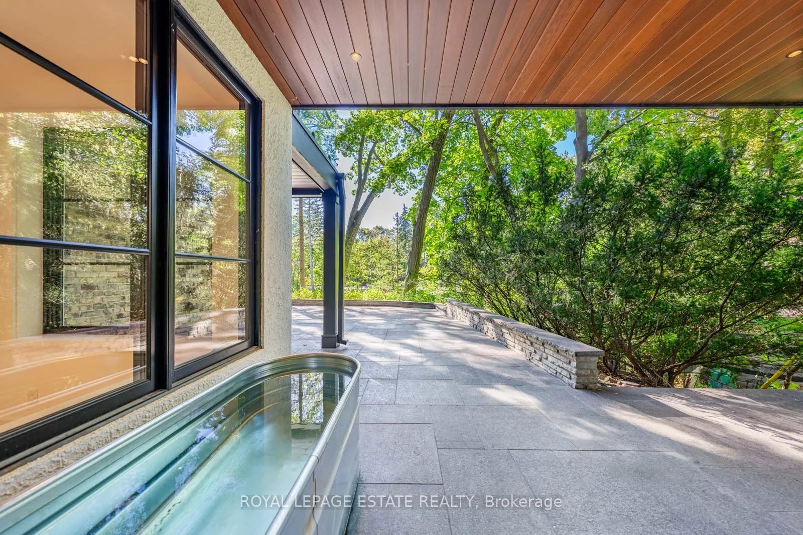 8 Crown Park Road