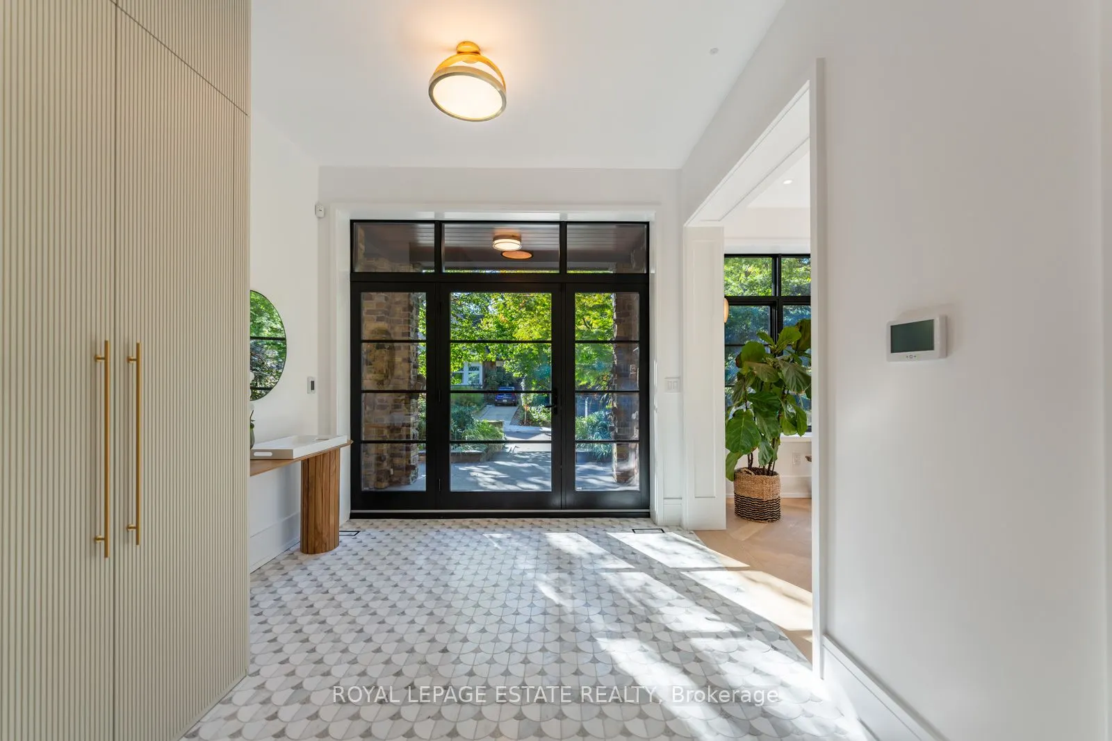 8 Crown Park Road