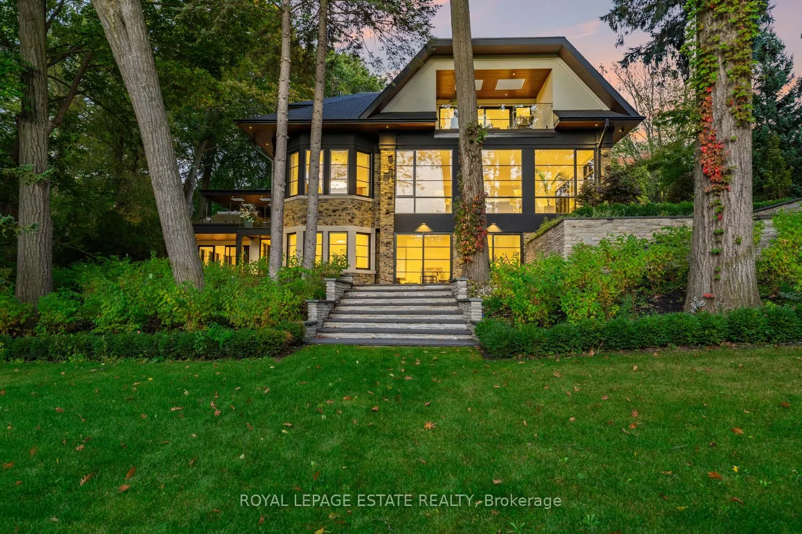 8 Crown Park Road