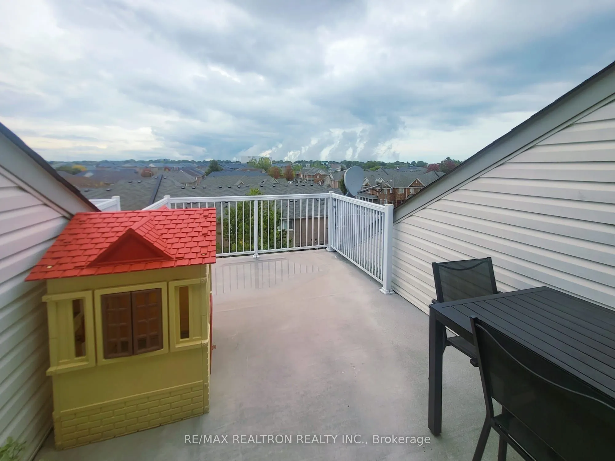 651 B Warden Avenue, #36