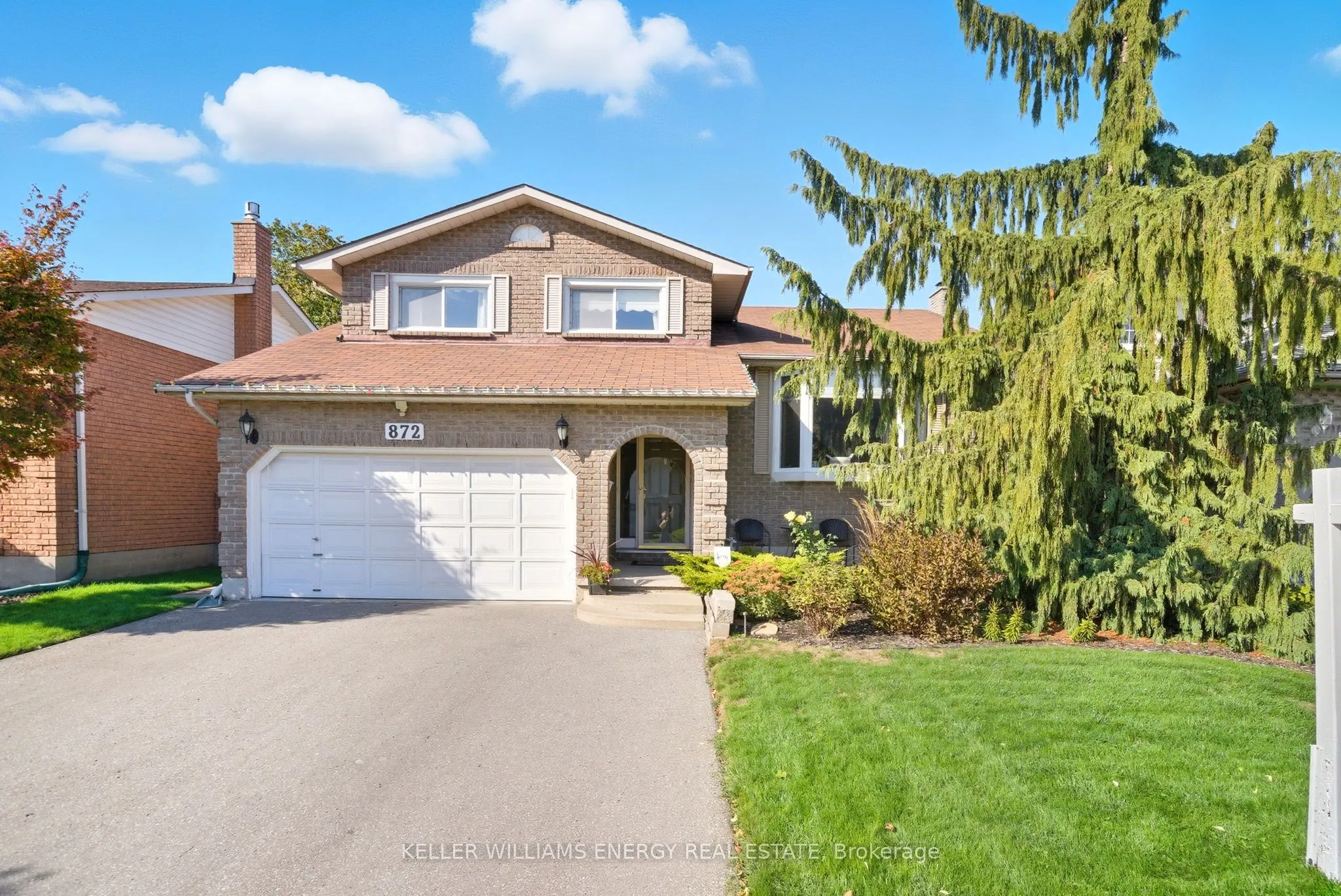 872 Mount Allan Avenue
