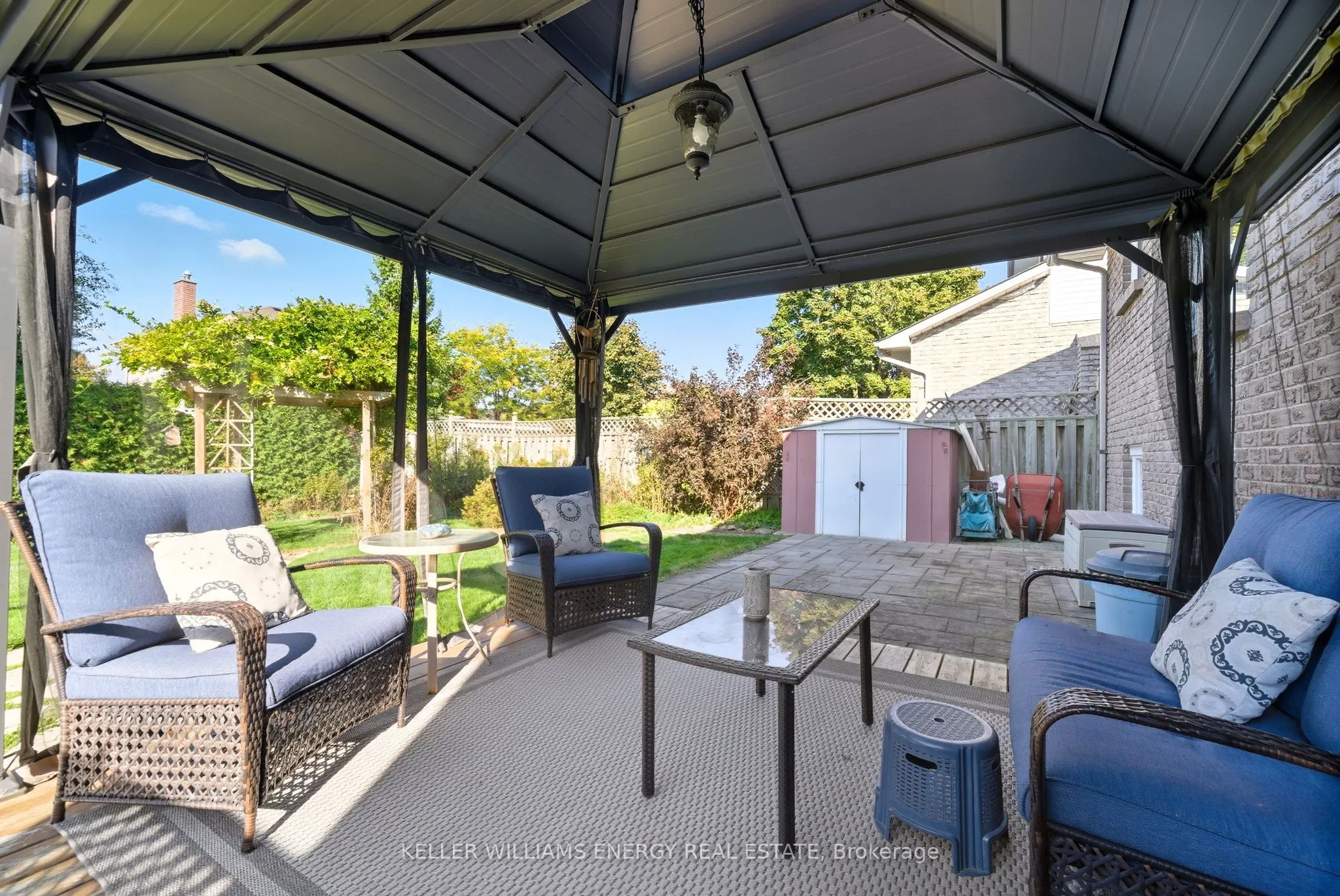 872 Mount Allan Avenue