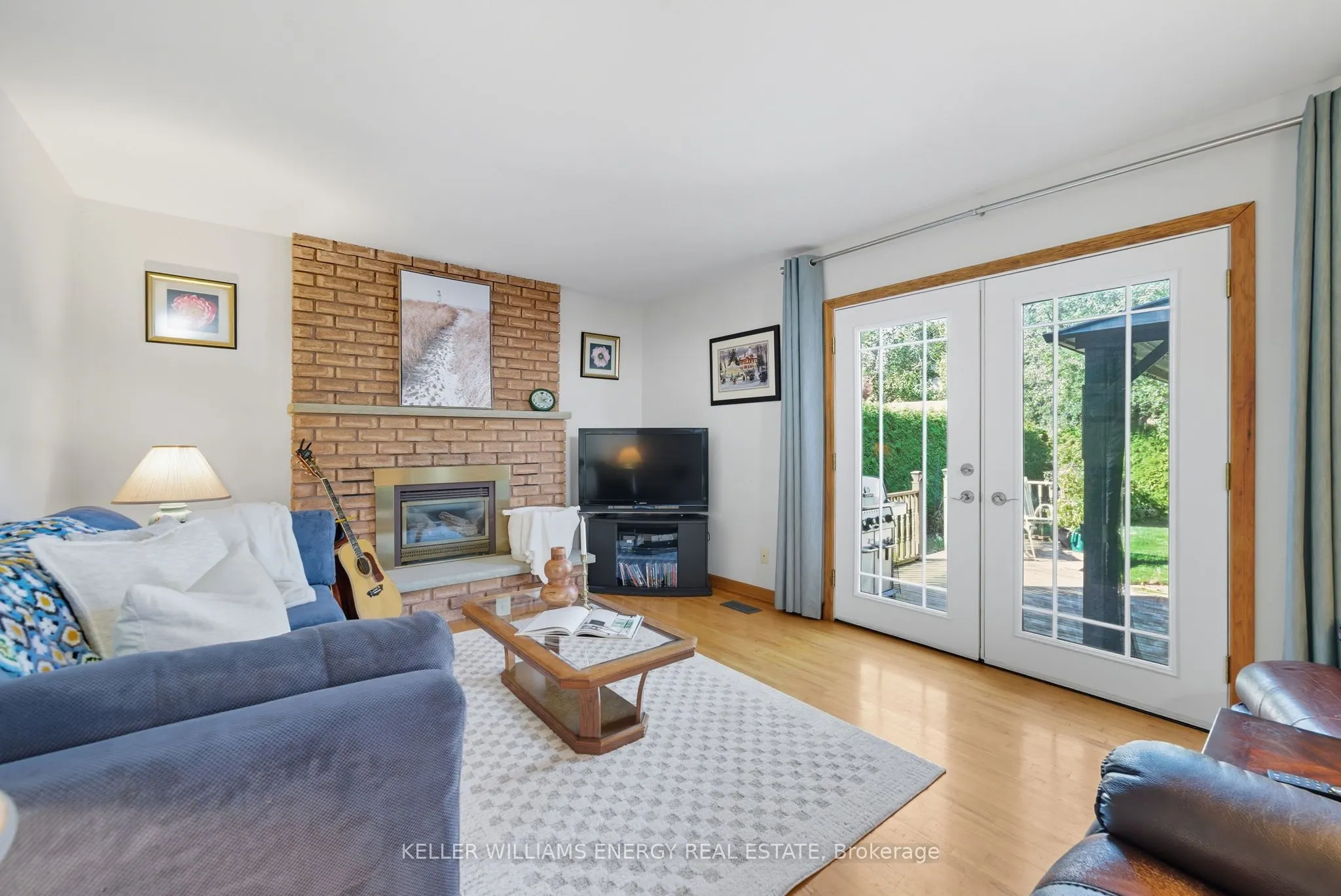 872 Mount Allan Avenue
