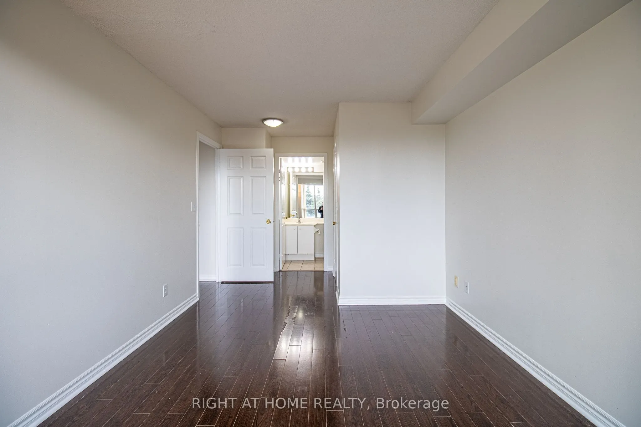 5039 Finch Avenue E, ##309