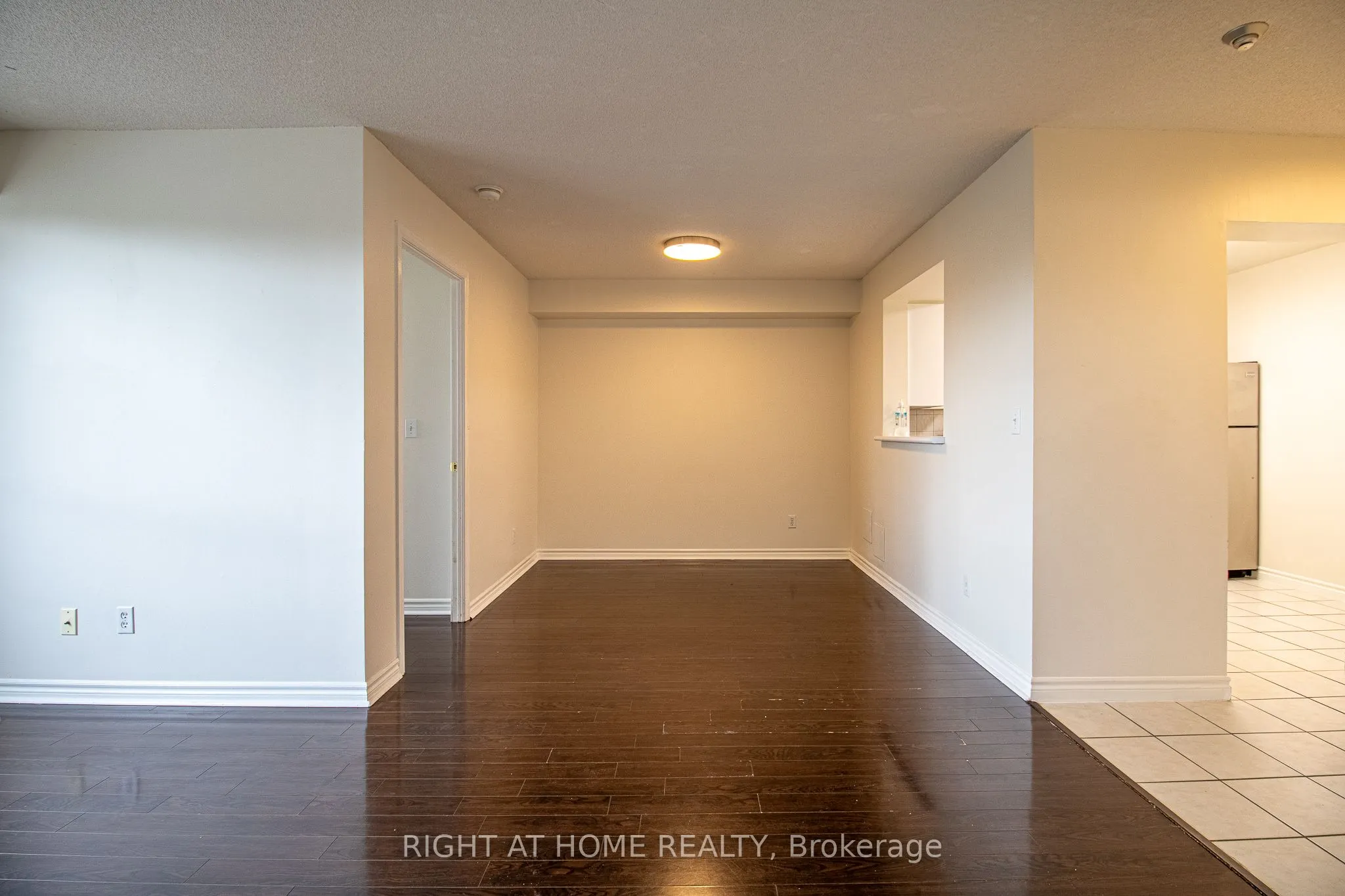 5039 Finch Avenue E, ##309