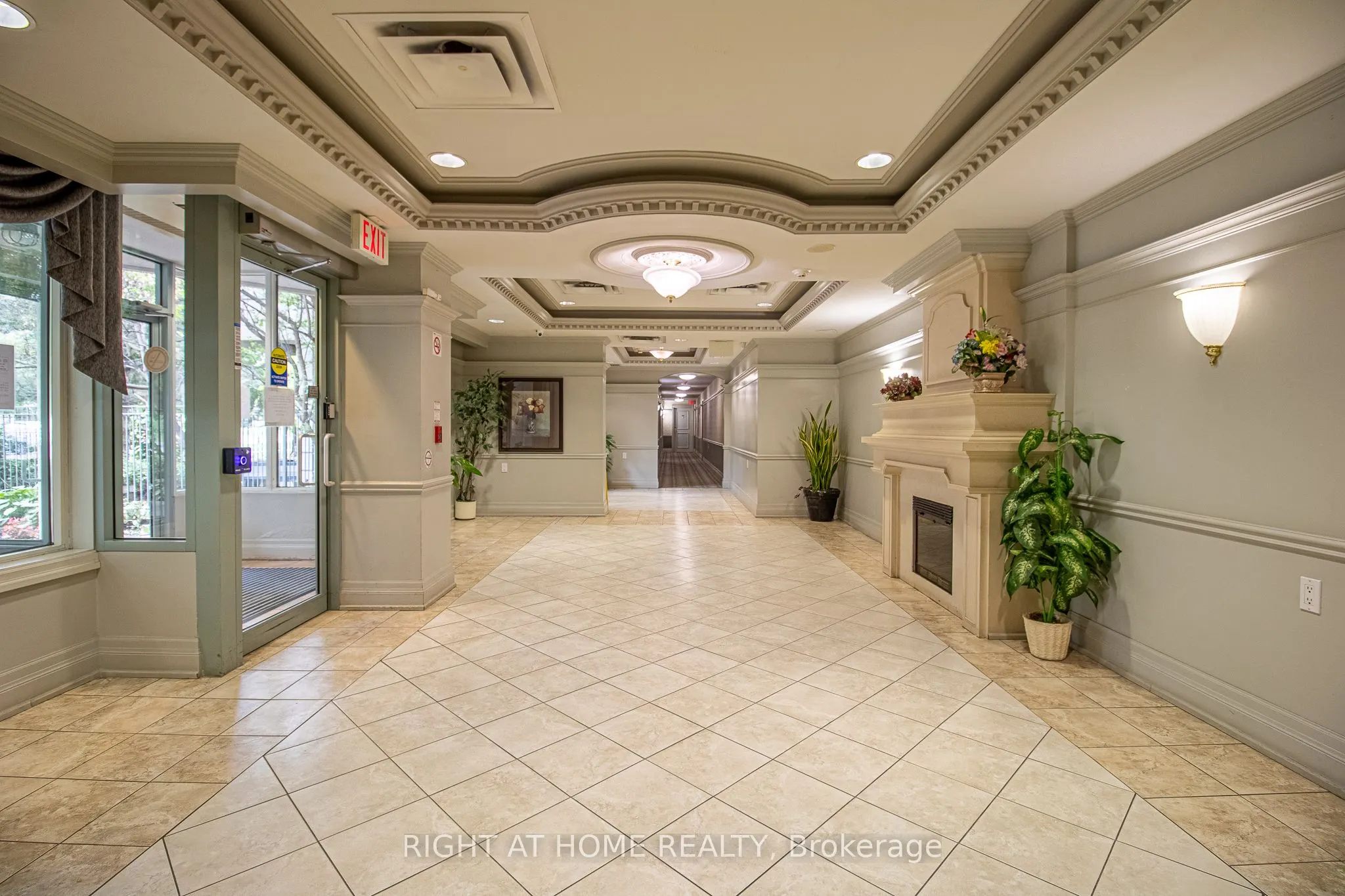 5039 Finch Avenue E, ##309